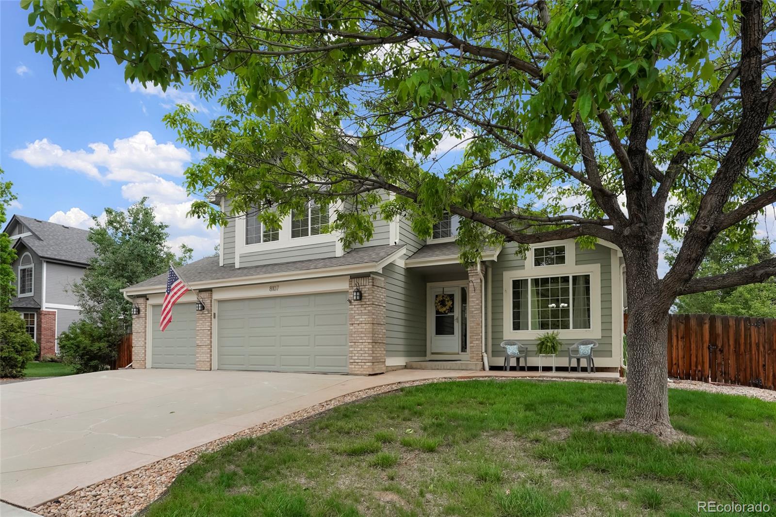 8107 W Morraine Dr, Littleton, CO 80128 photo