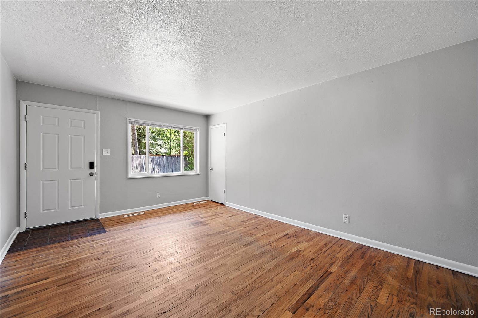 124 W Cheyenne Rd, Colorado Springs, CO 80906 photo