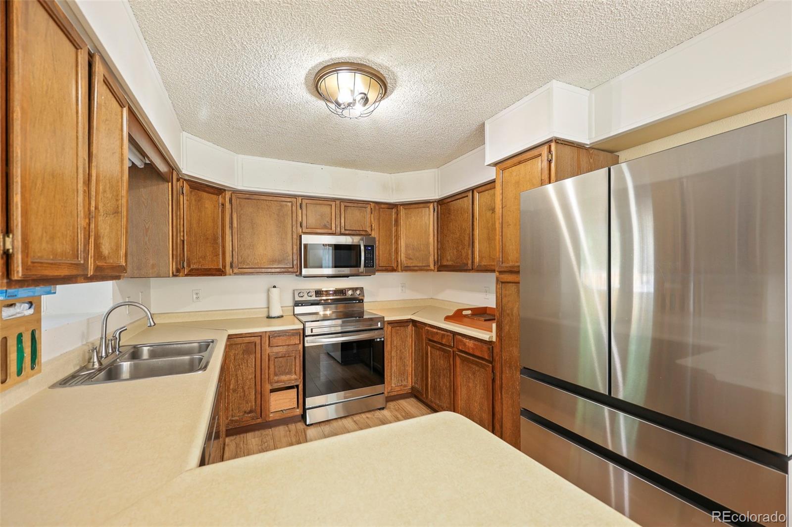 9275 W 8 Ave, Lakewood, CO 80215 photo