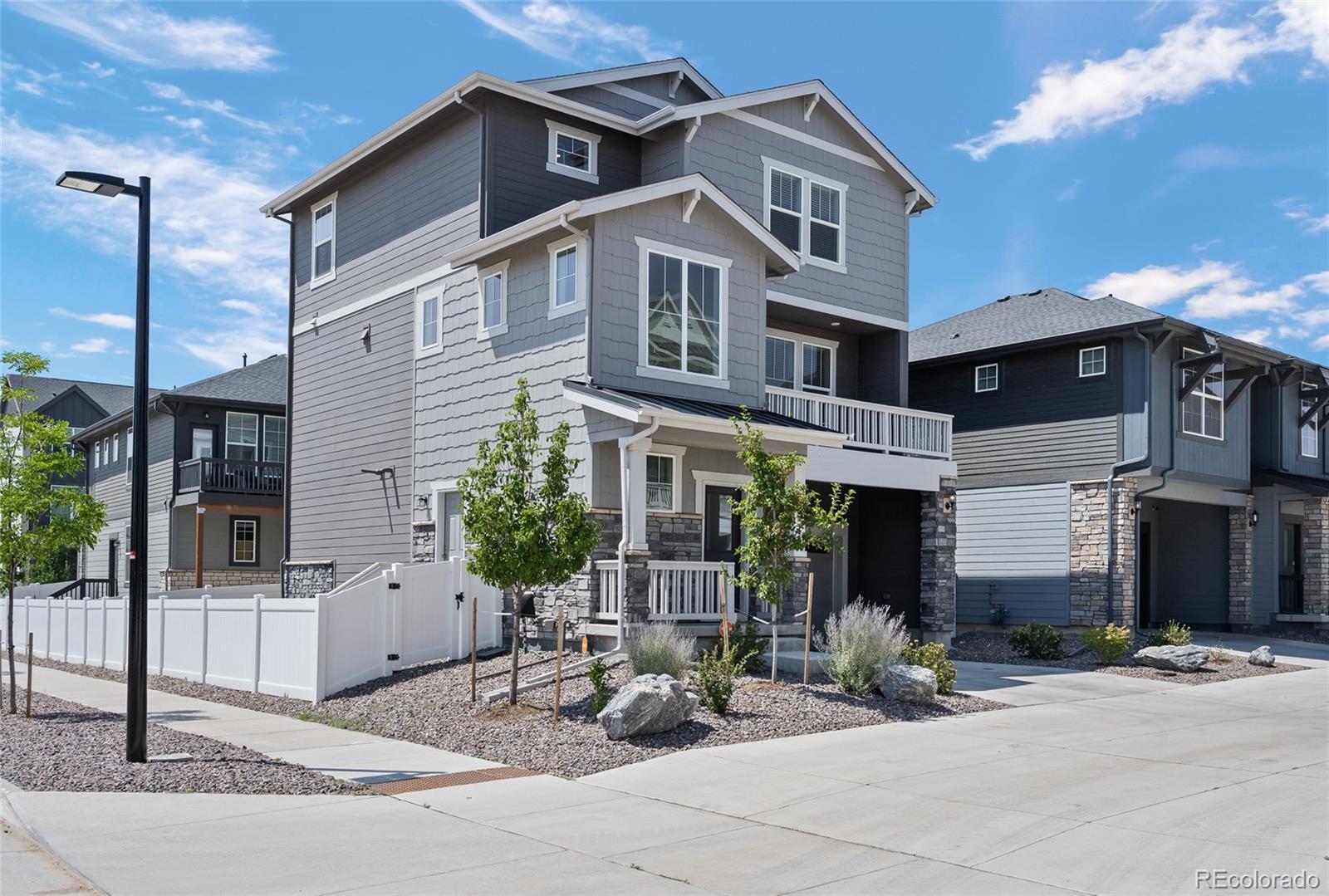 1949 S Fultondale Way, Aurora, CO 80018 photo