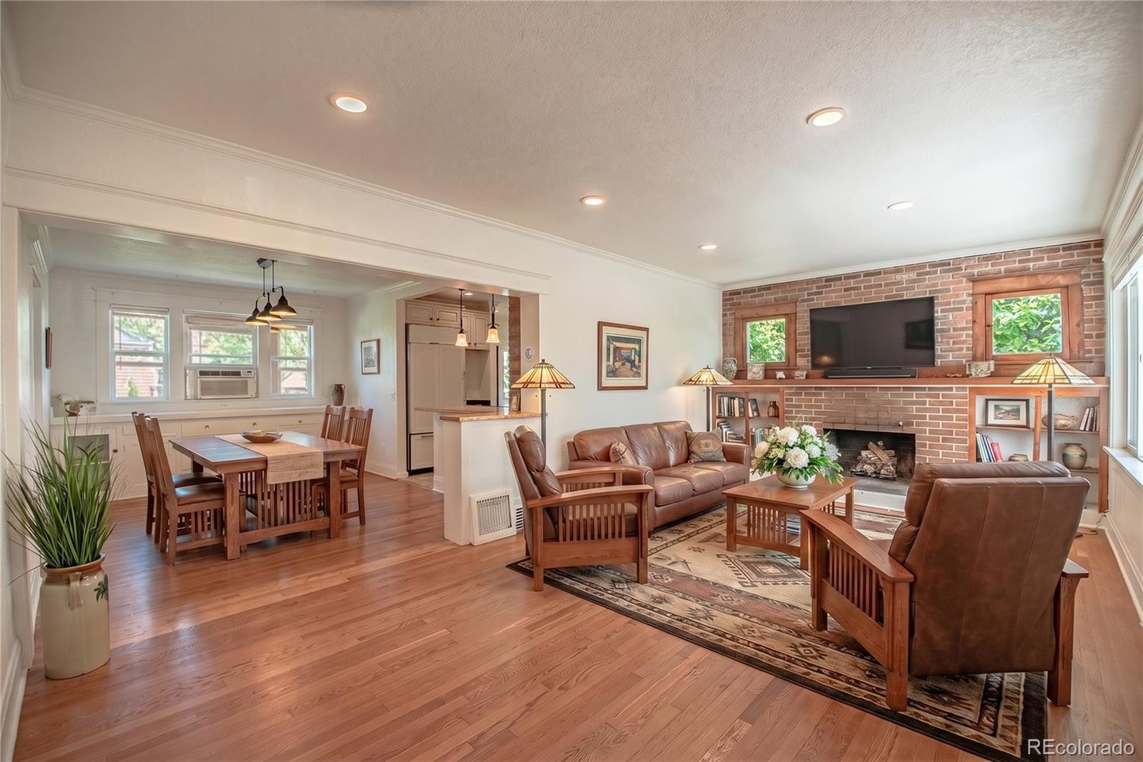 612 Harrison St, Denver, CO 80206 photo