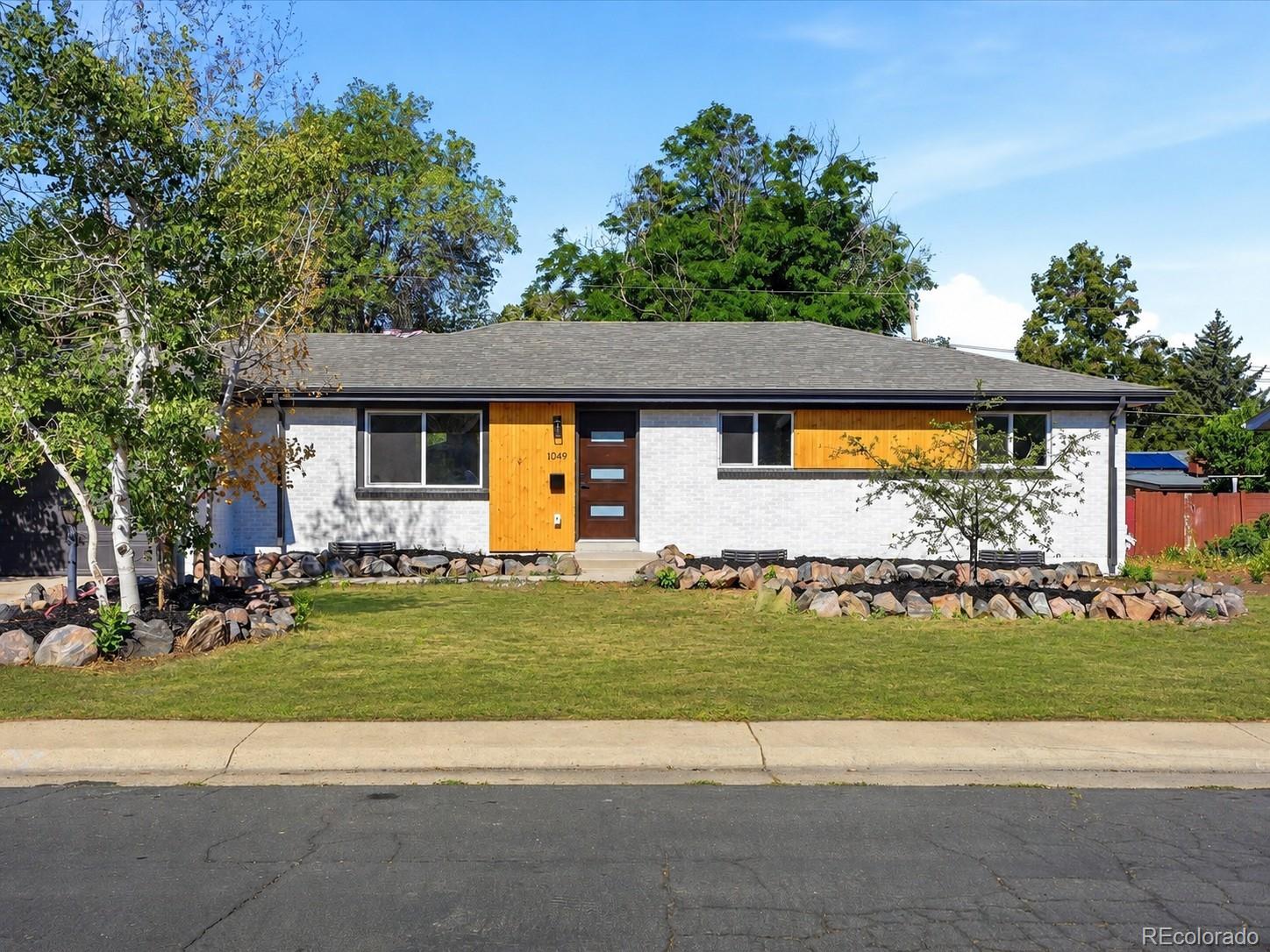 1049 Jamaica Ct, Aurora, CO 80010 photo