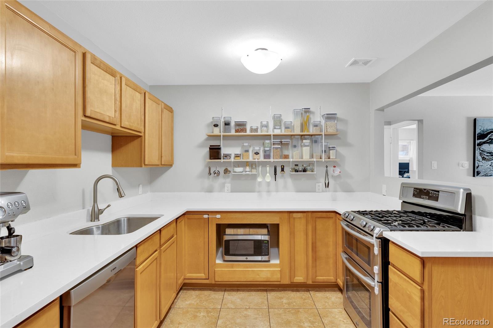 1230 Alton St, Aurora, CO 80010 photo