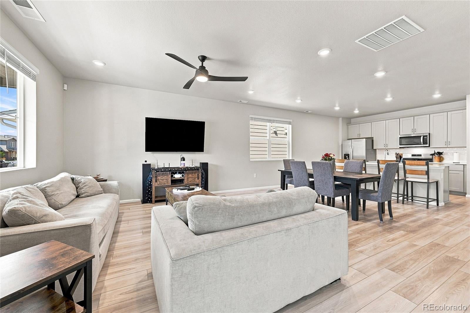 12220 Creamery St, Thornton, CO 80241 photo