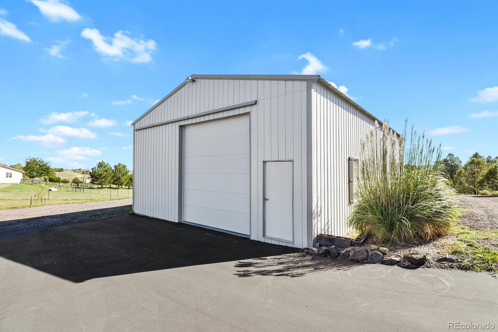 34808 Cimarron Trl, Elizabeth, CO 80107 photo