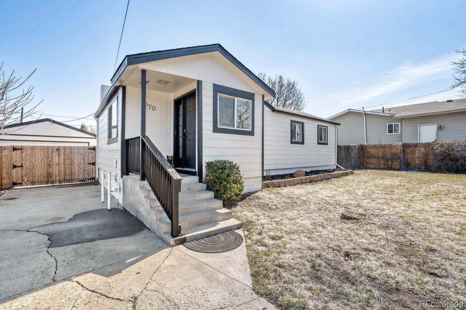 1070 Urban St, Lakewood, CO 80401 photo