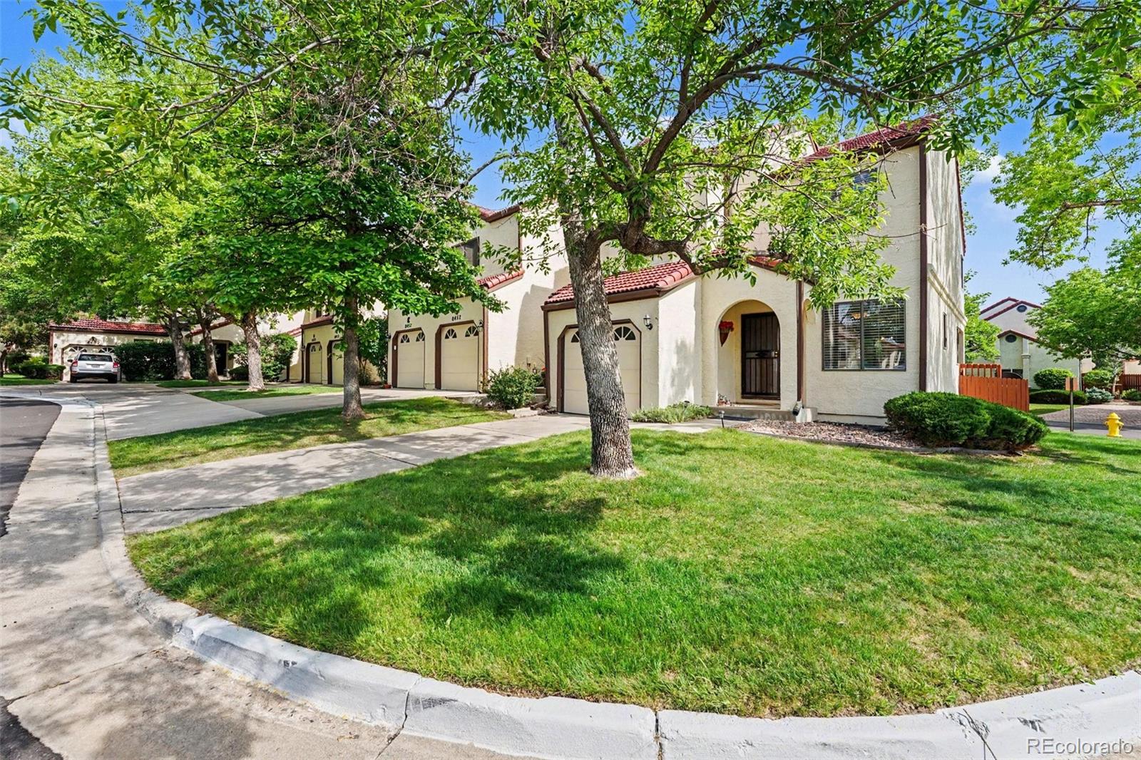 8452 Robb Cir, Arvada, CO 80005