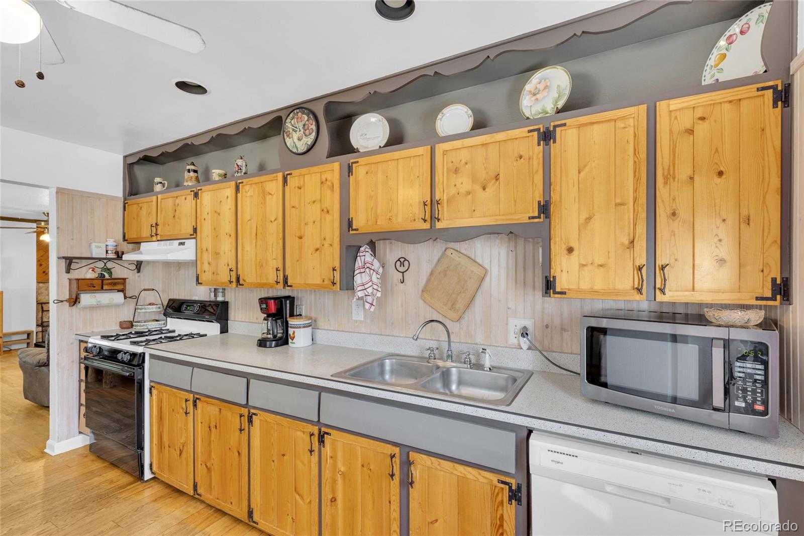 6326 Fenton St, Arvada, CO 80003 photo