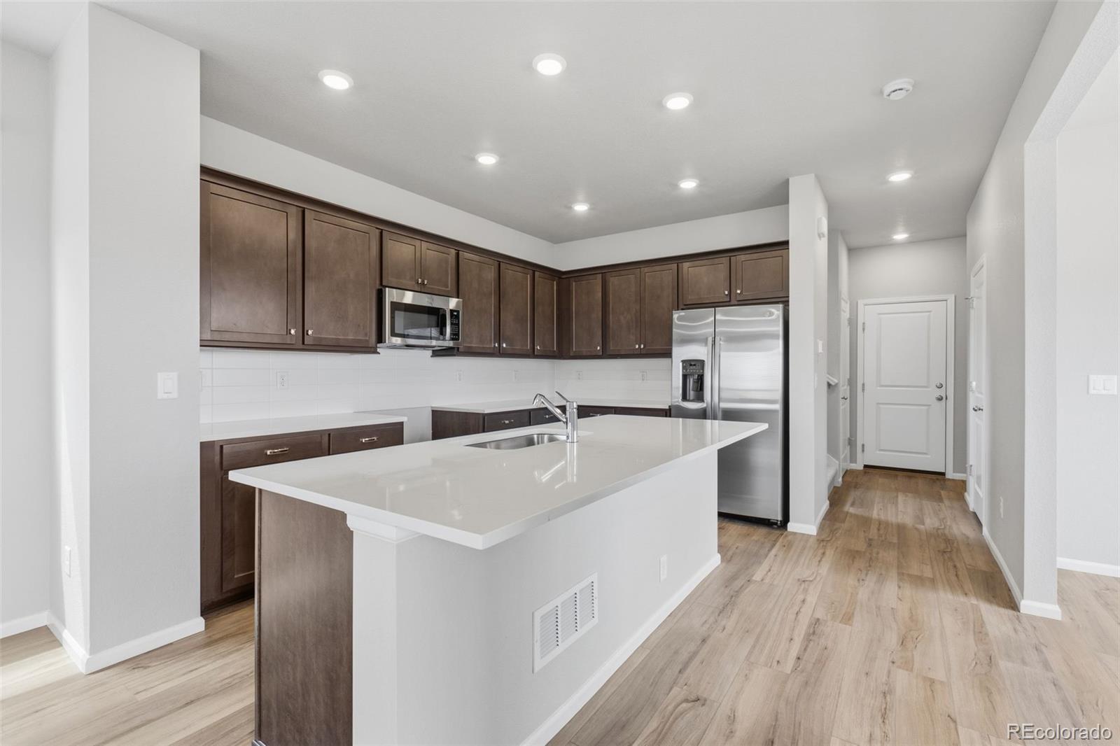 5496 N Elk St, Aurora, CO 80019 photo