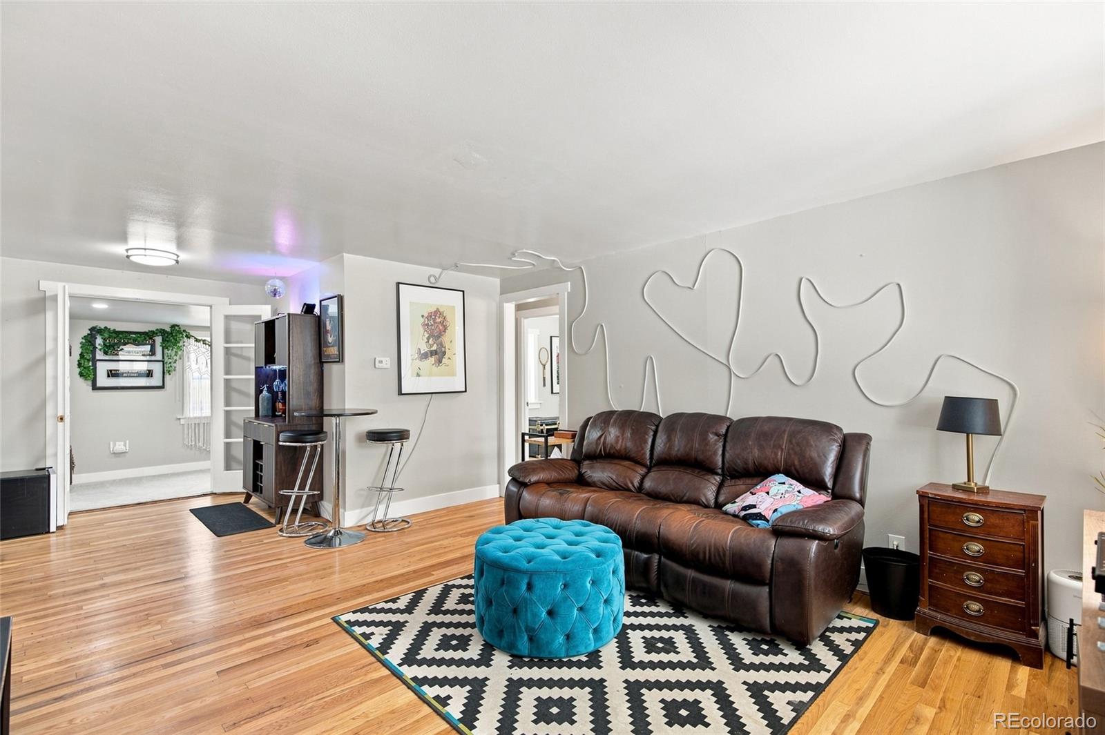 812 Geneva St, Aurora, CO 80010 photo