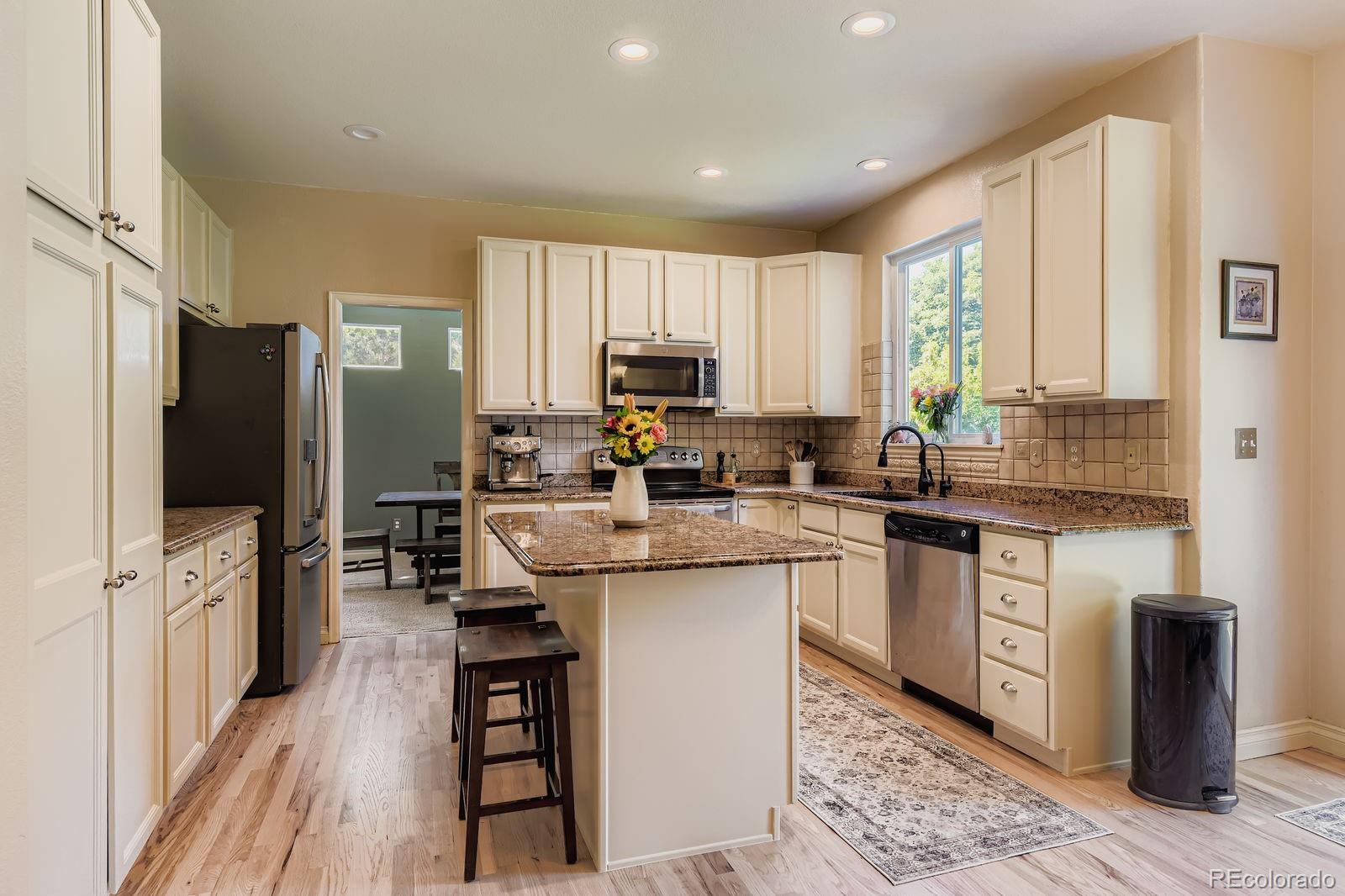 1807 Spring Water Ln, Highlands Ranch, CO 80129 photo