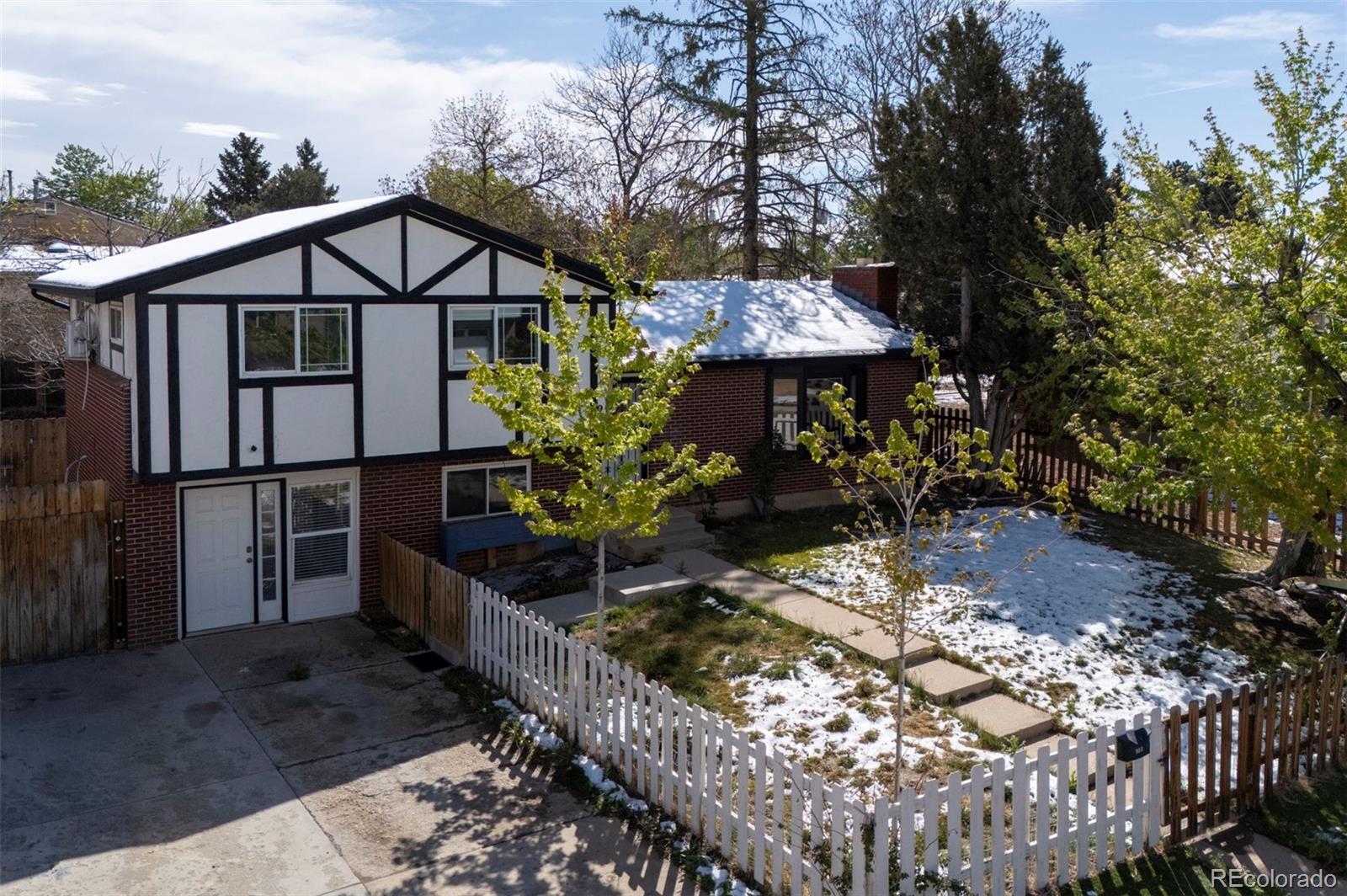 900 Evanston St, Aurora, CO 80011 photo