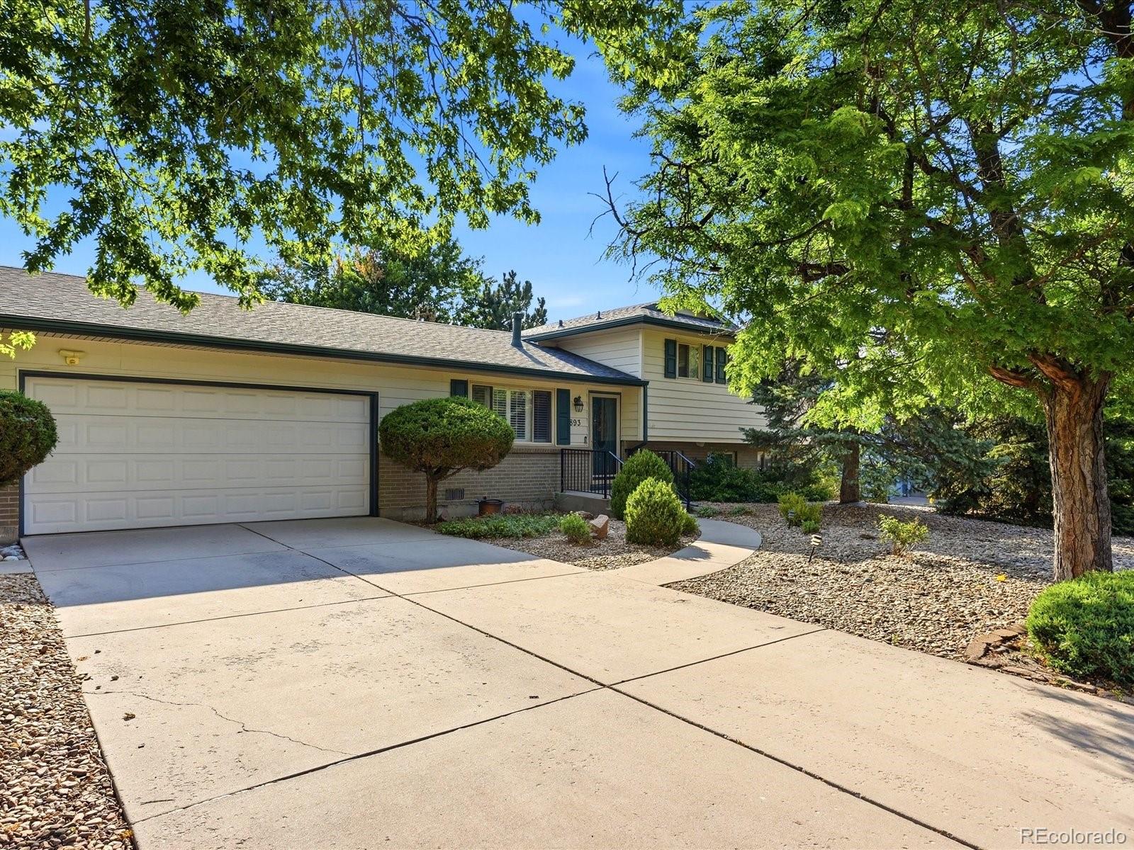 893 S Oswego Ct, Aurora, CO 80012 photo