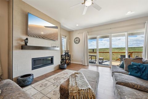 Single Family Residence in Aurora CO 6980 S Yantley Court 7.jpg