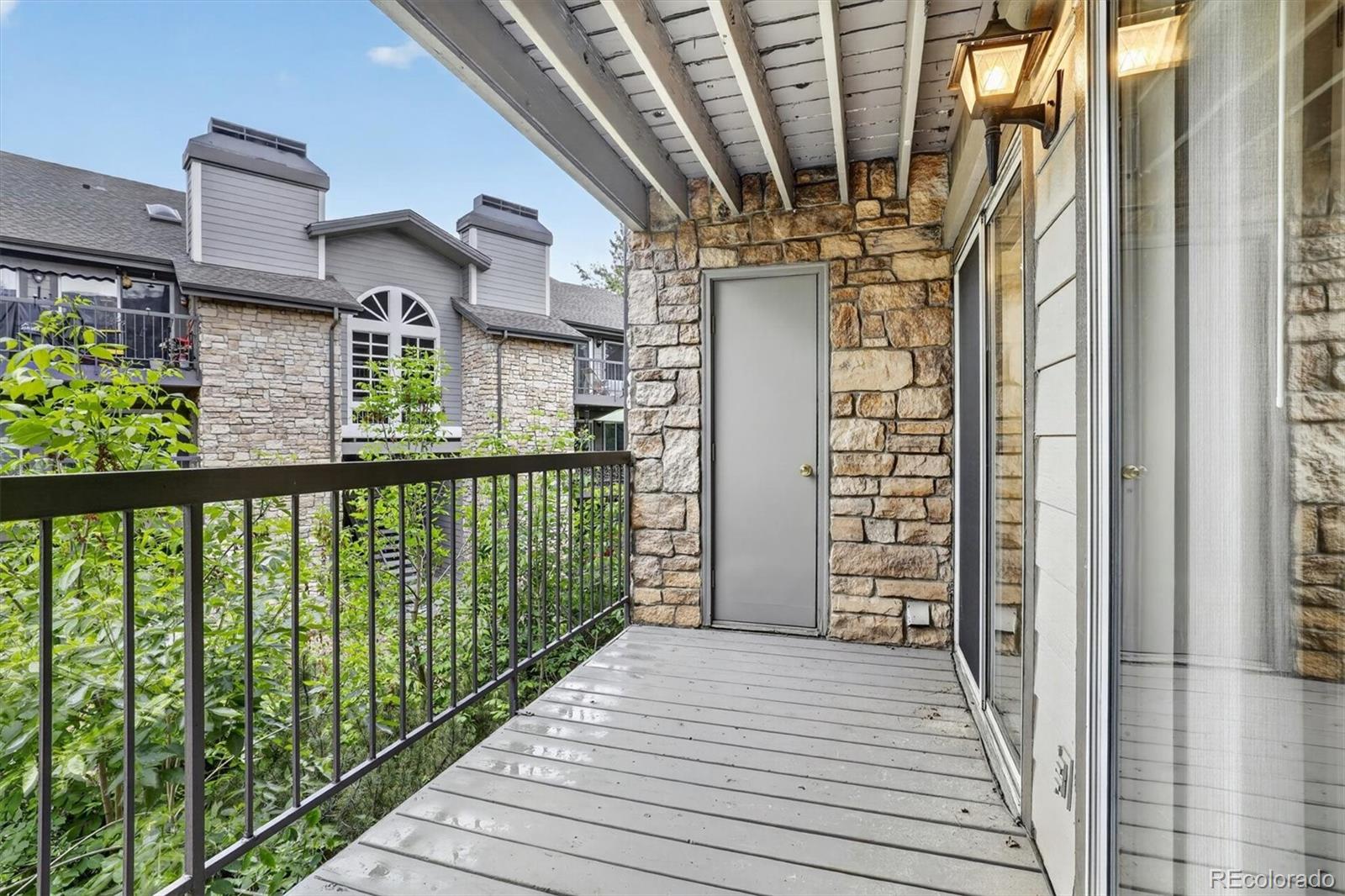 2575 Syracuse Way, Denver, CO 80231
