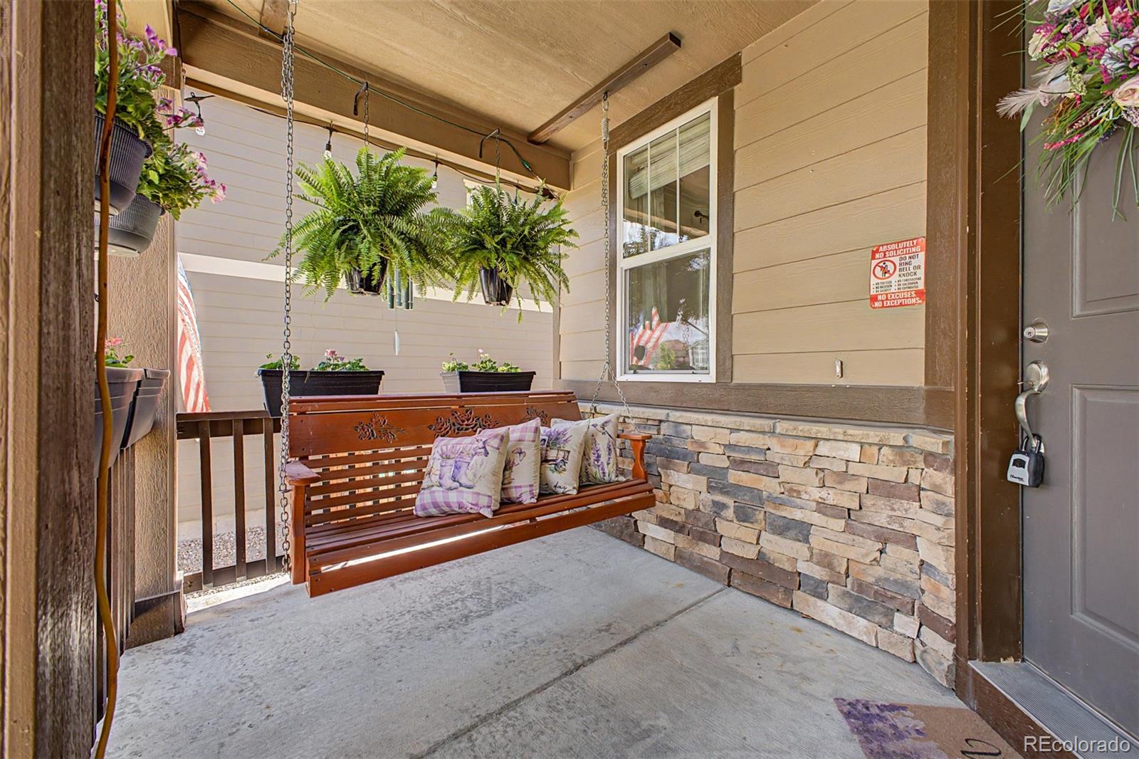 7514 Blue Water Dr, Castle Rock, CO 80108 photo