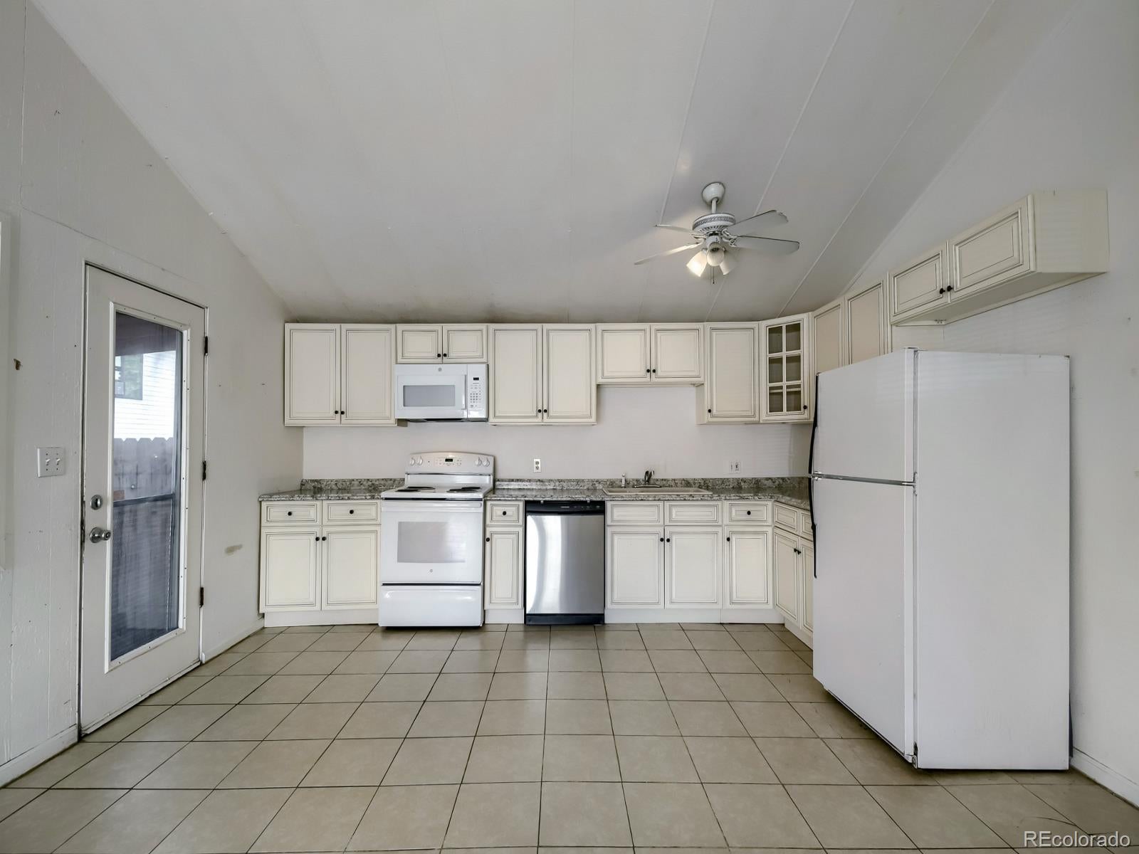 6475 Pontiac St, Commerce City, CO 80022 photo