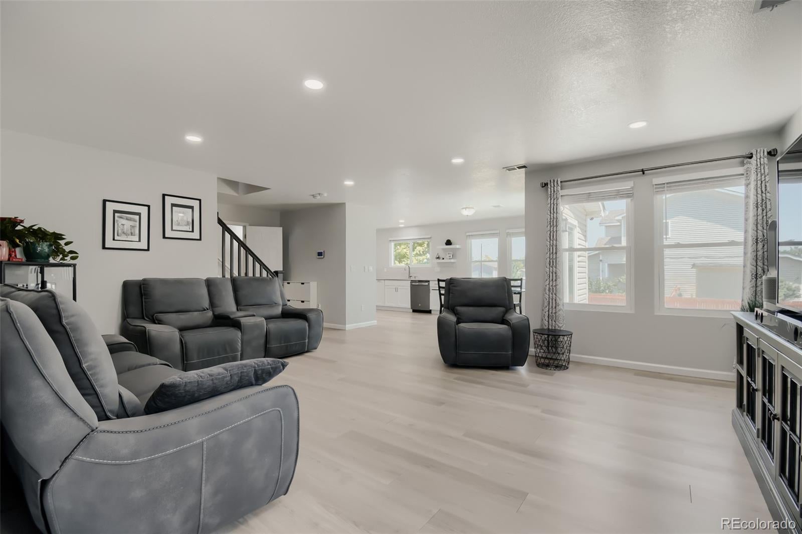 7850 Patricia Dr, Denver, CO 80229 photo