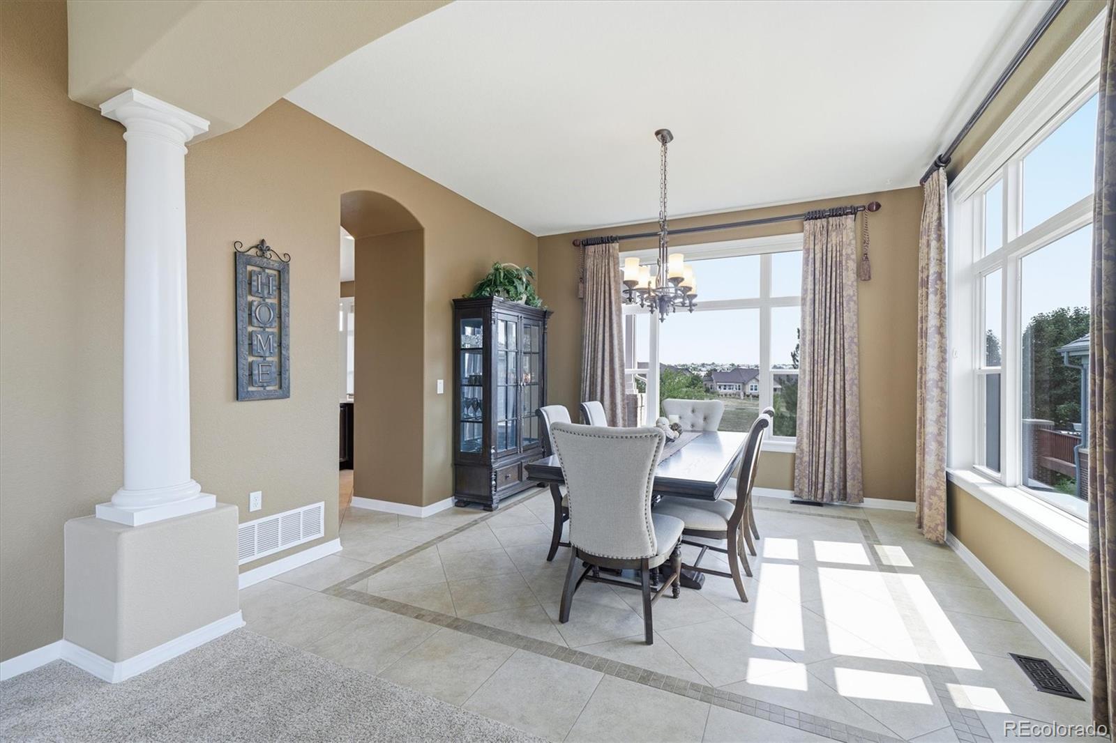 6558 S Riviera Way, Aurora, CO 80016 photo