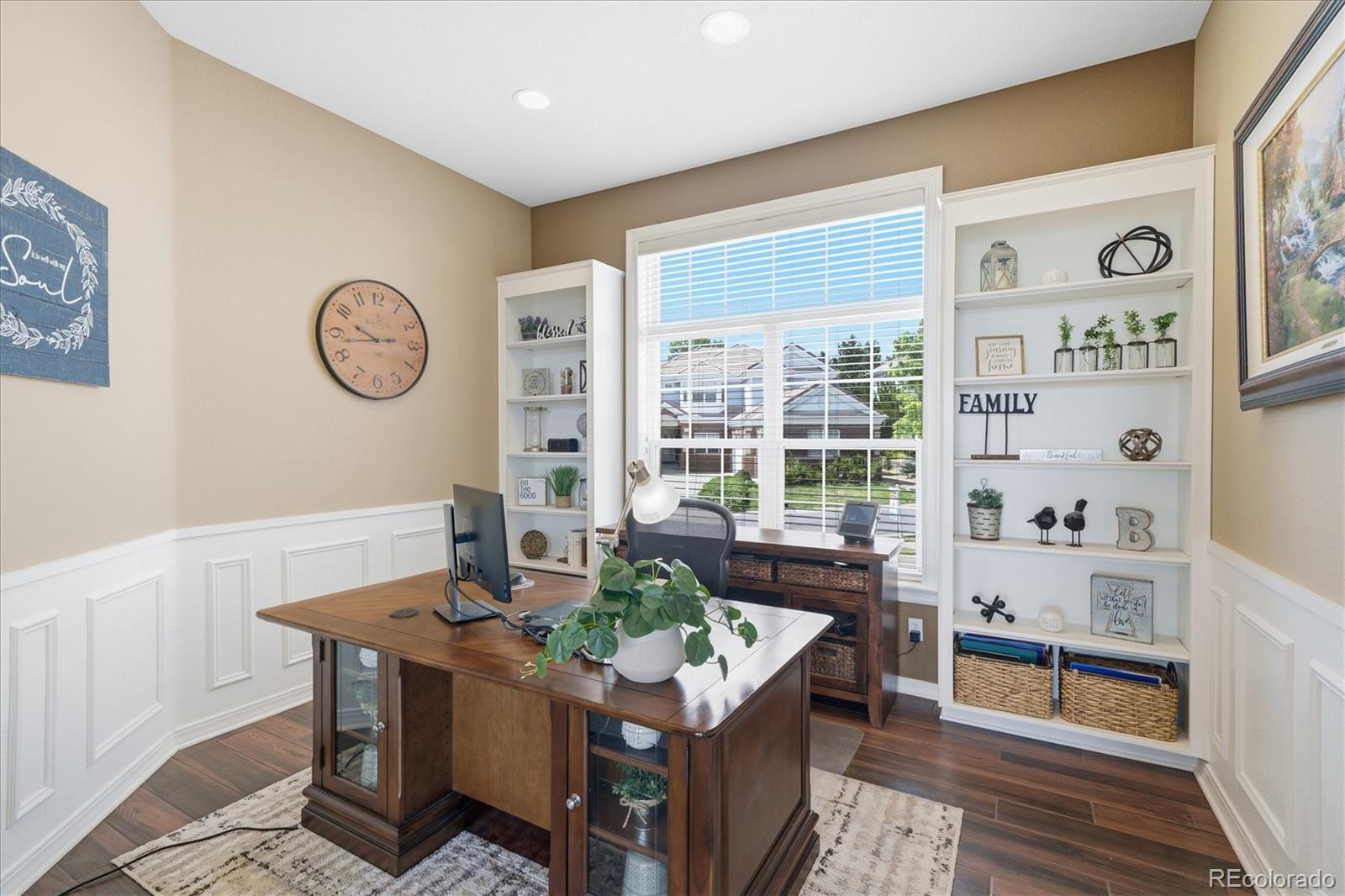 6558 S Riviera Way, Aurora, CO 80016 photo