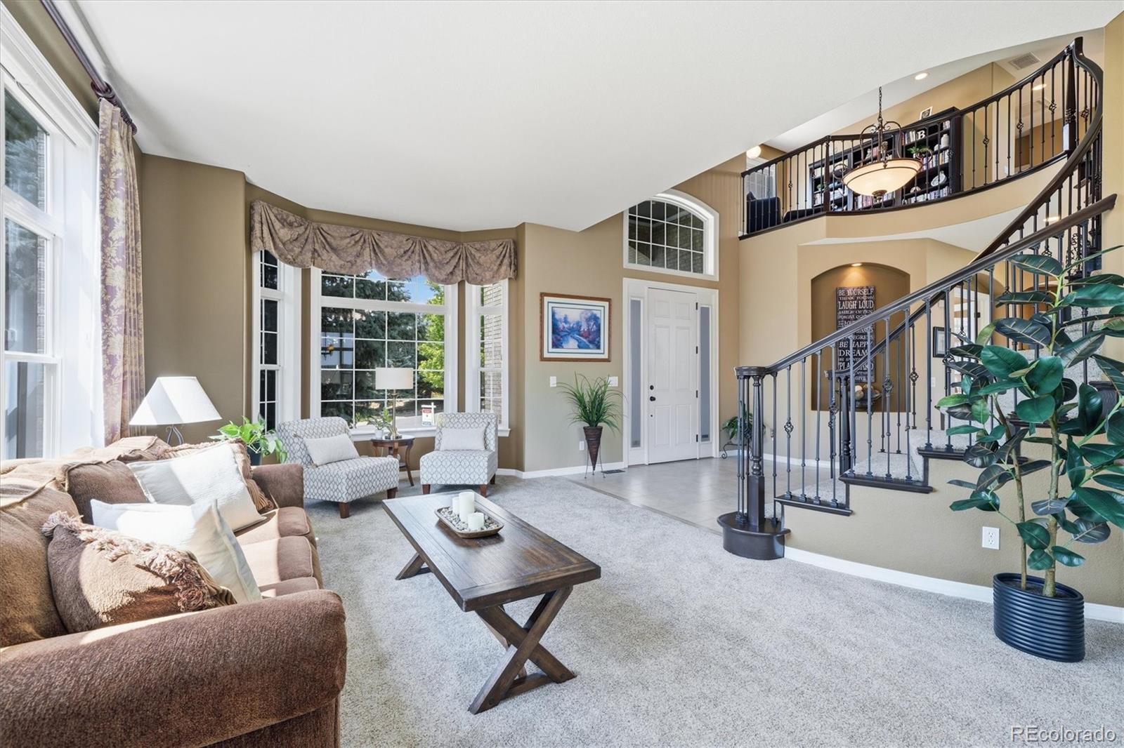 6558 S Riviera Way, Aurora, CO 80016 photo