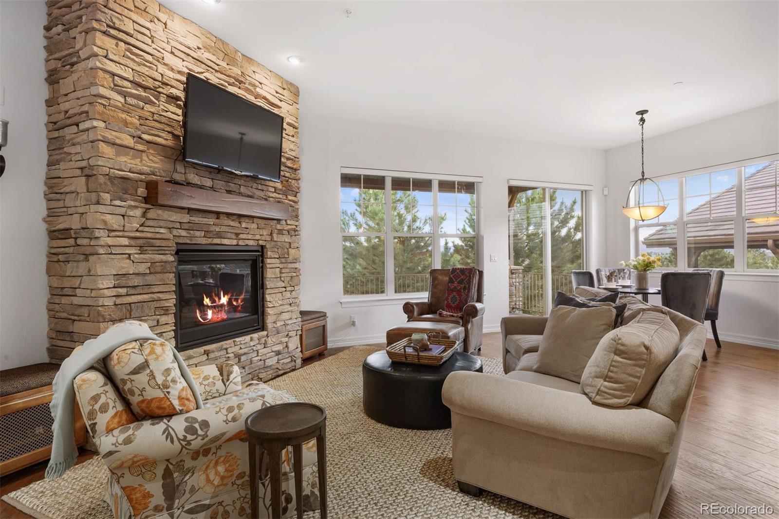 4332 Chateau Ridge Rd, Castle Rock, CO 80108 photo