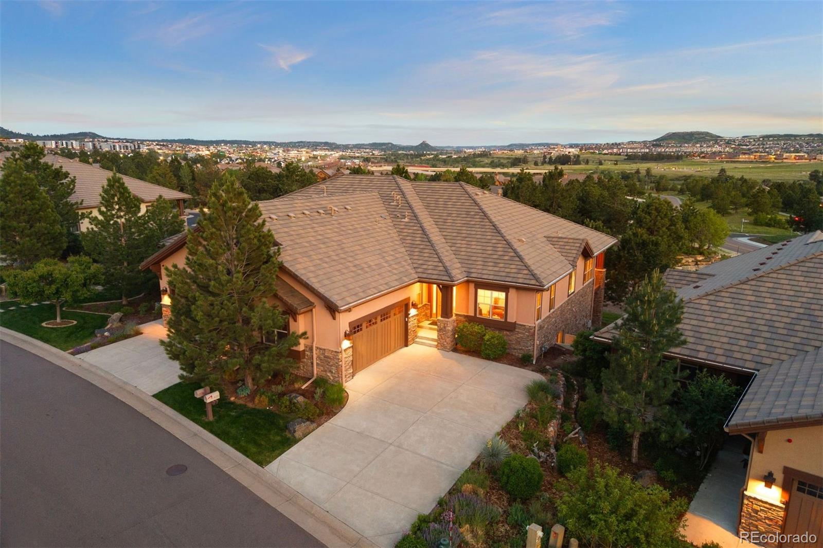 4332 Chateau Ridge Rd, Castle Rock, CO 80108 photo