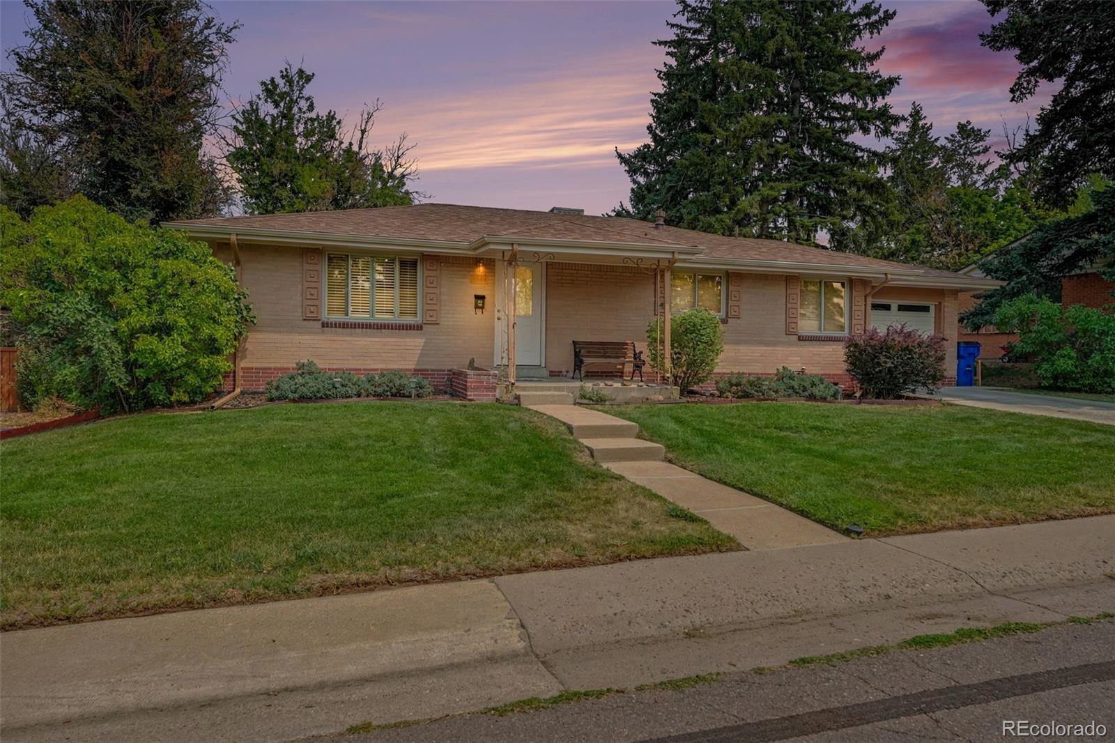 6644 Penrose Ct, Centennial, CO 80121