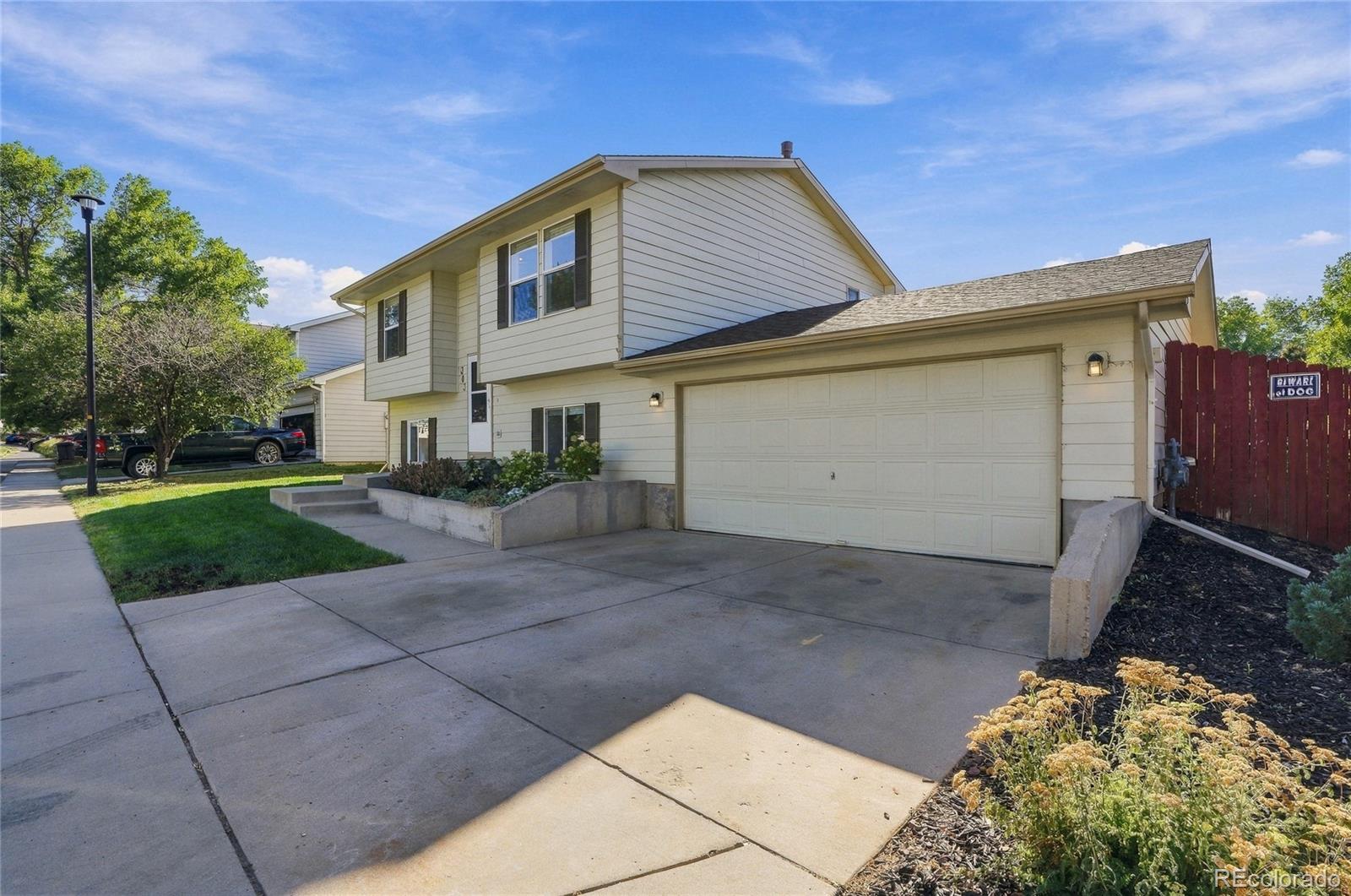 303 Sundance Pkwy, Dacono, CO 80514 photo