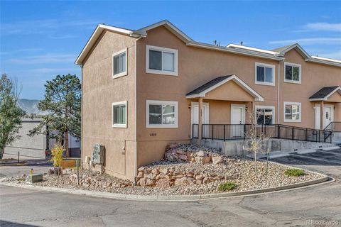 Condominium in Colorado Springs CO 2220 E La Salle Street #105.jpg