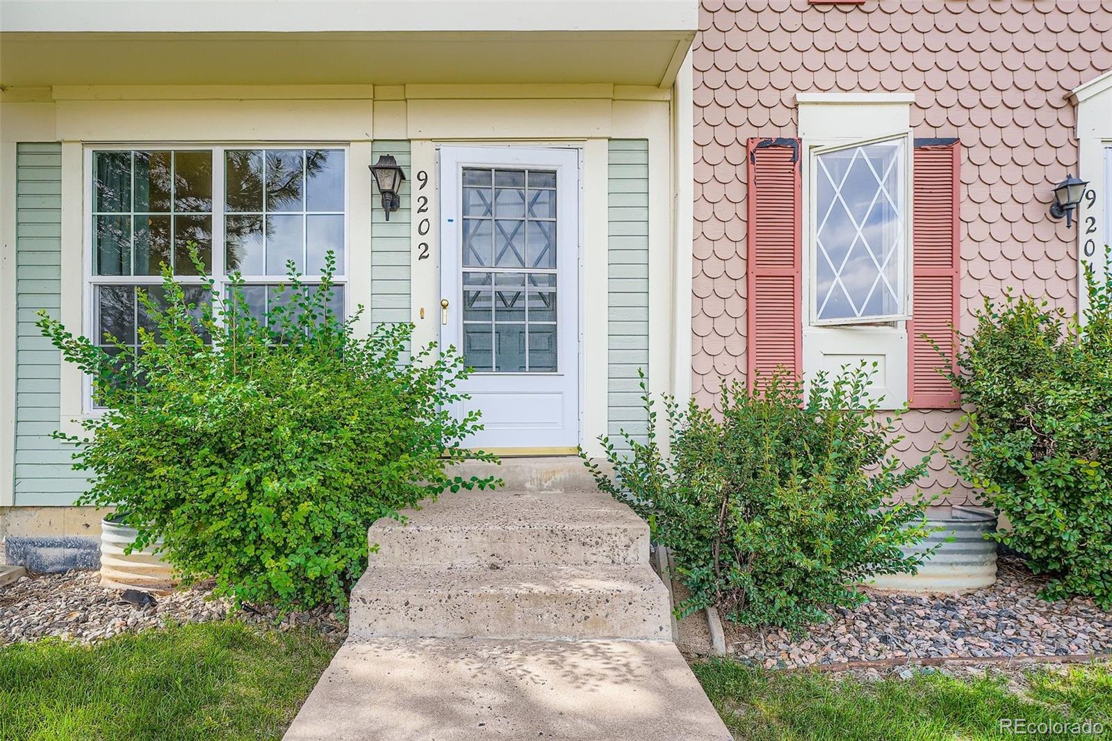 9202 W Ontario Dr, Littleton, CO 80128 photo
