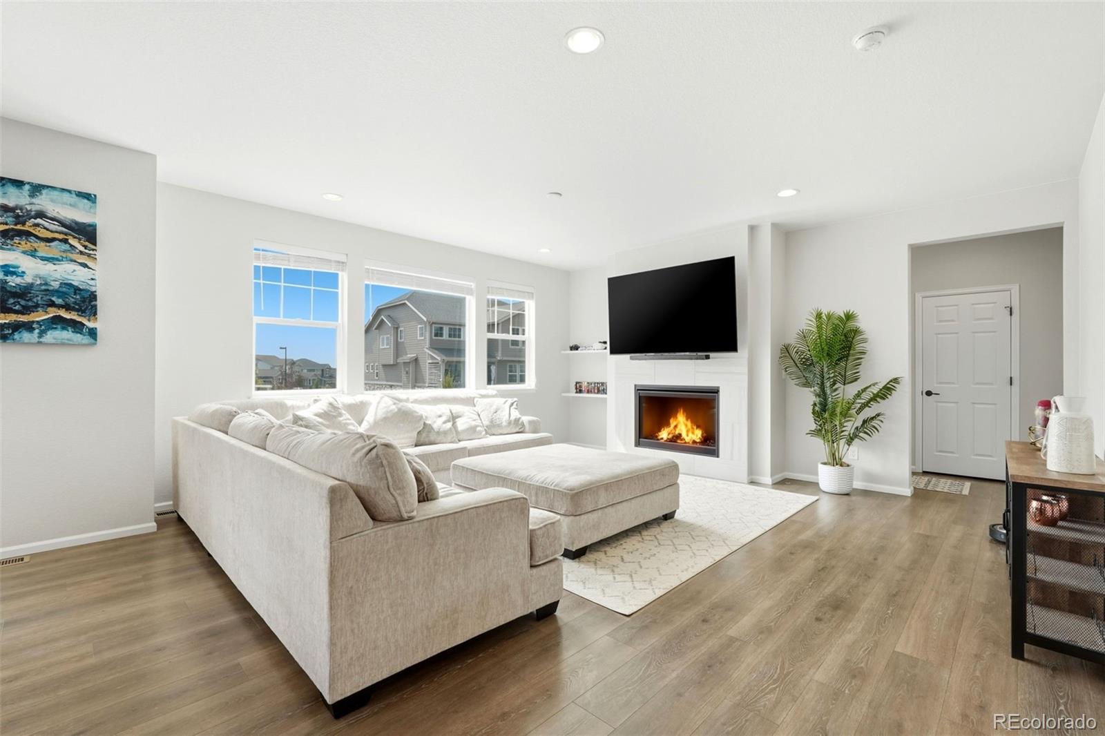 6802 S Uriah St, Aurora, CO 80016 photo