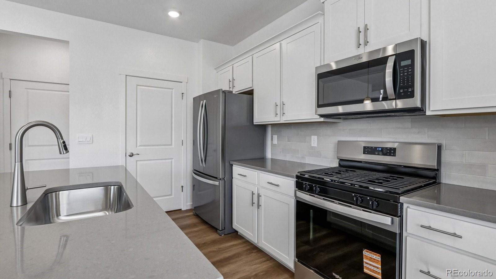1251 Pinnacle Ave, Lochbuie, CO 80603 photo
