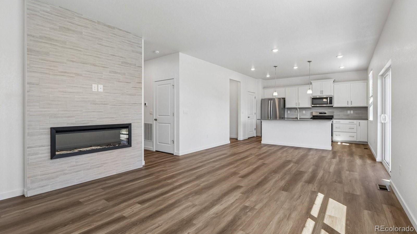1251 Pinnacle Ave, Lochbuie, CO 80603 photo