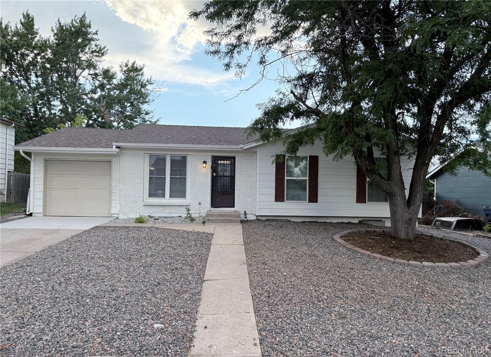 2615 Laredo Ct, Aurora, CO 80013
