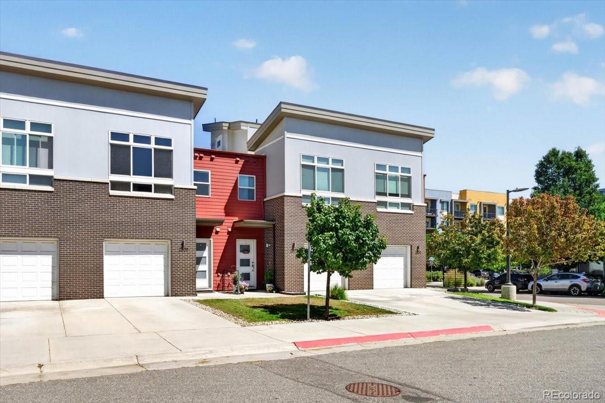2809 Parkside Pl, Denver, CO 80221