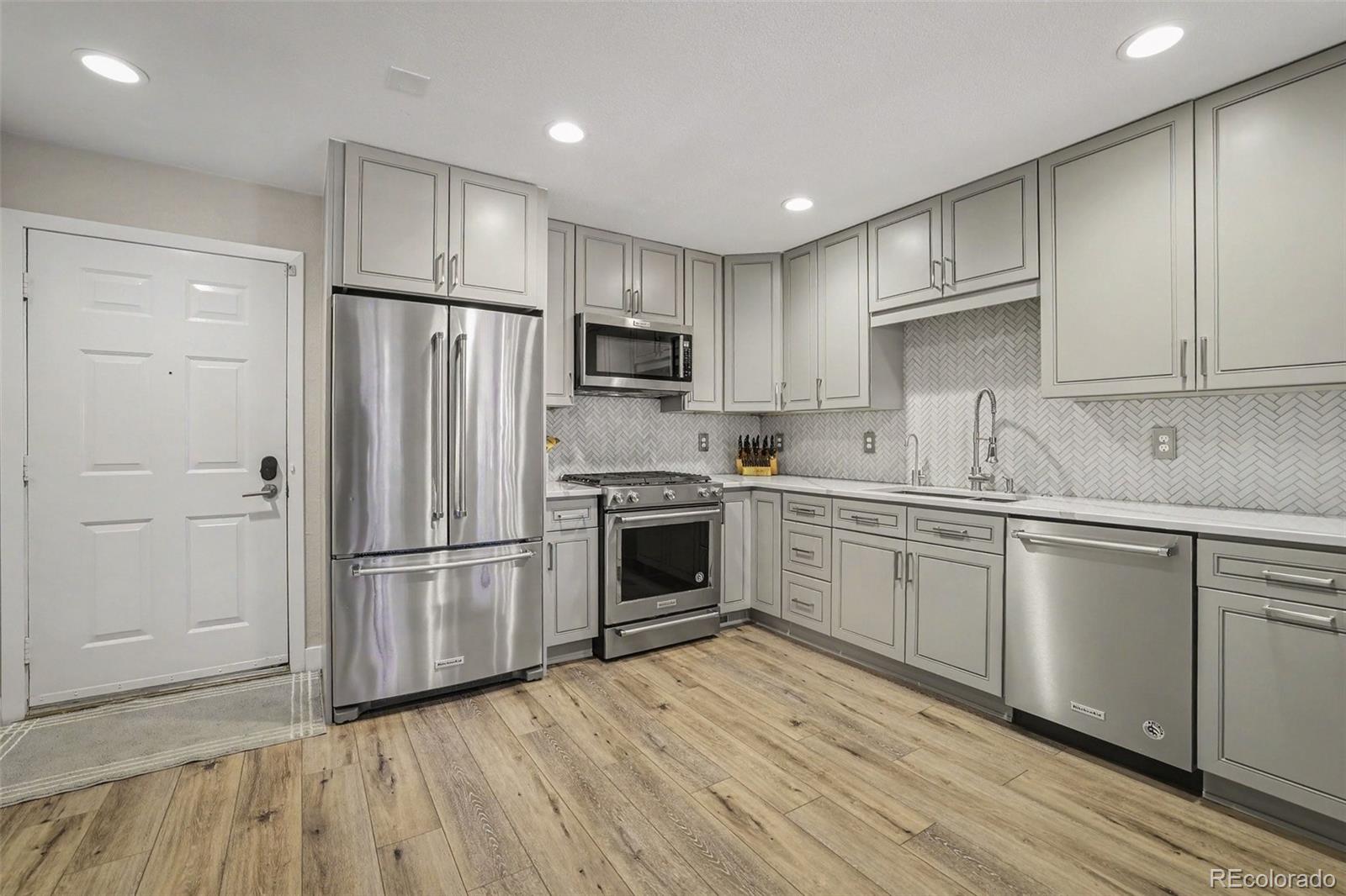 6479 S Havana St, Englewood, CO 80111 photo