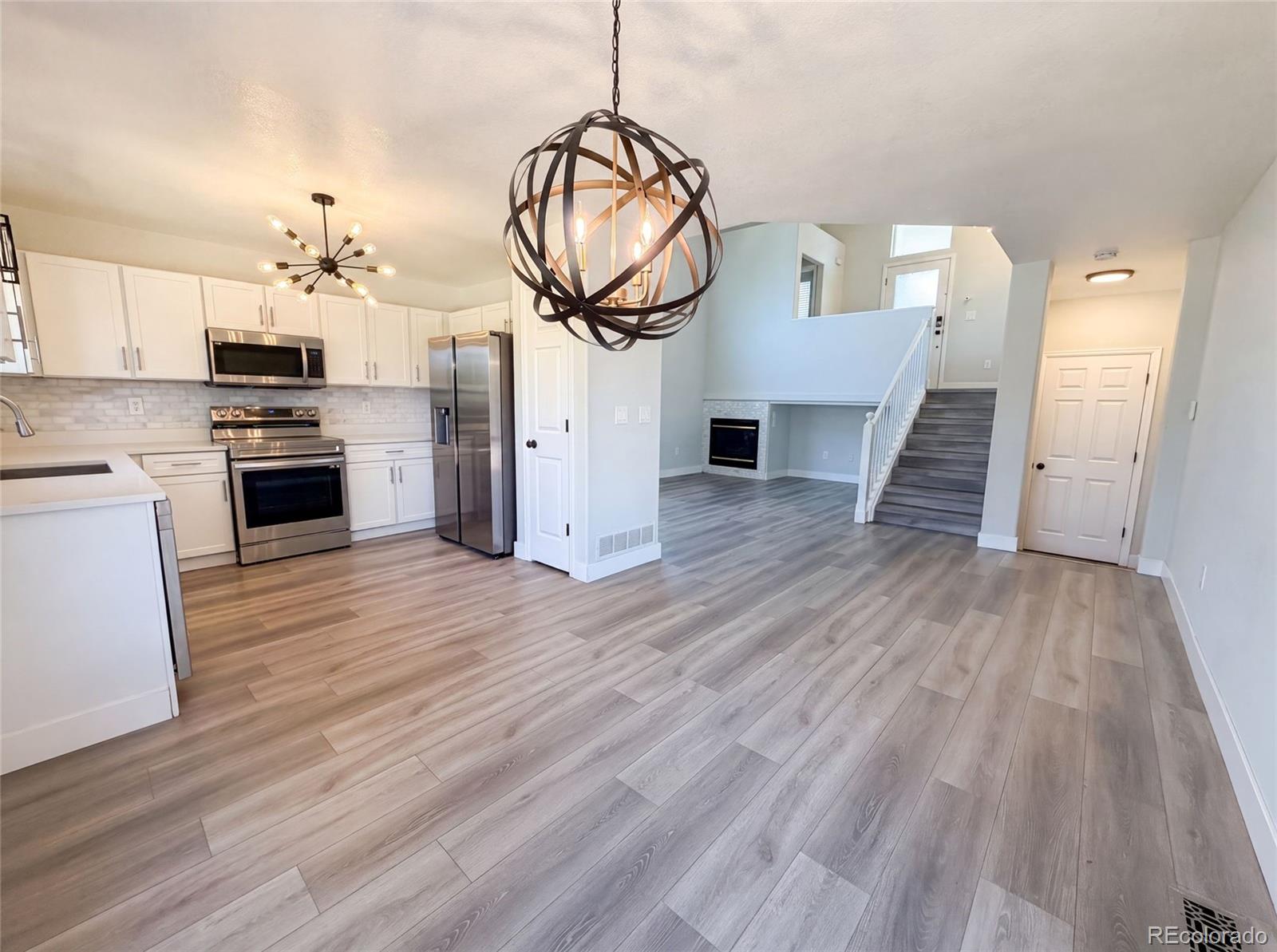 9379 W Ute Dr, Littleton, CO 80128 photo