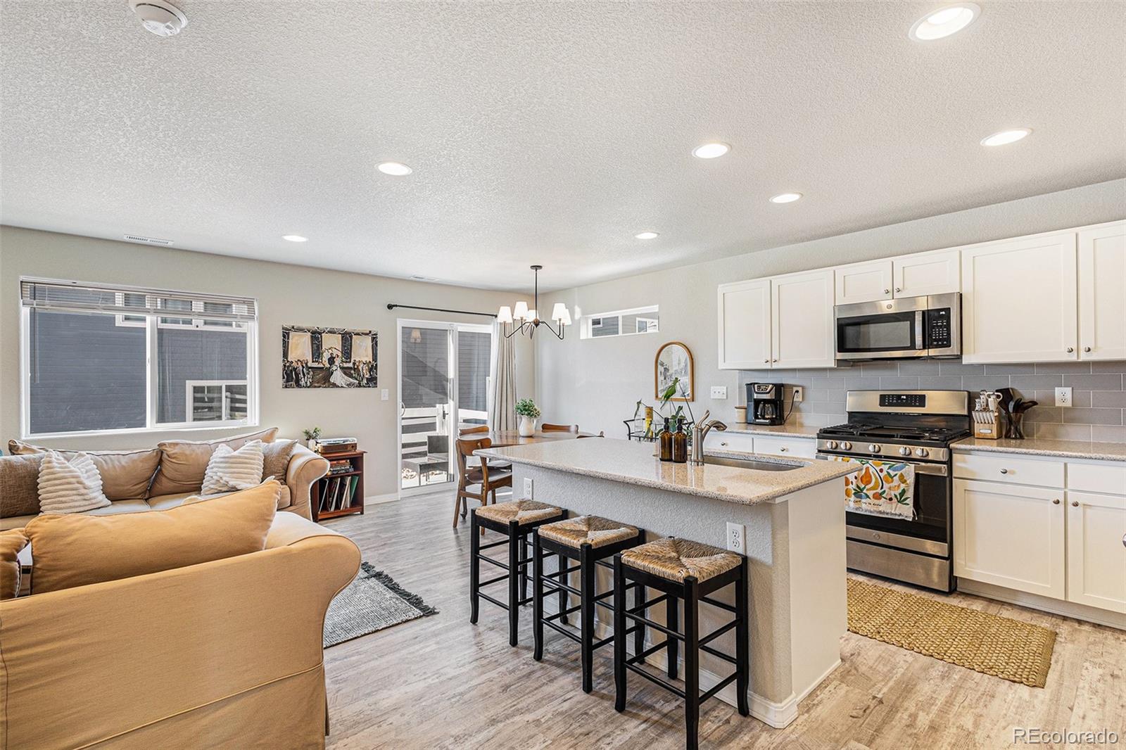 2940 Magic Carpet Loop, Colorado Springs, CO 80916 photo