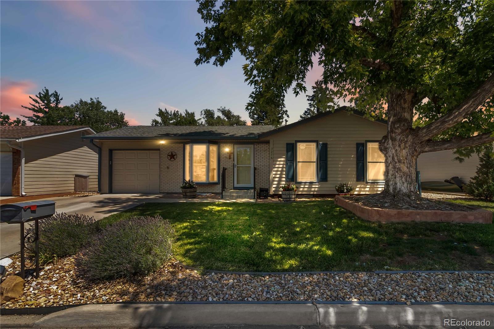 3276 S Hoyt Way, Denver, CO 80227 photo
