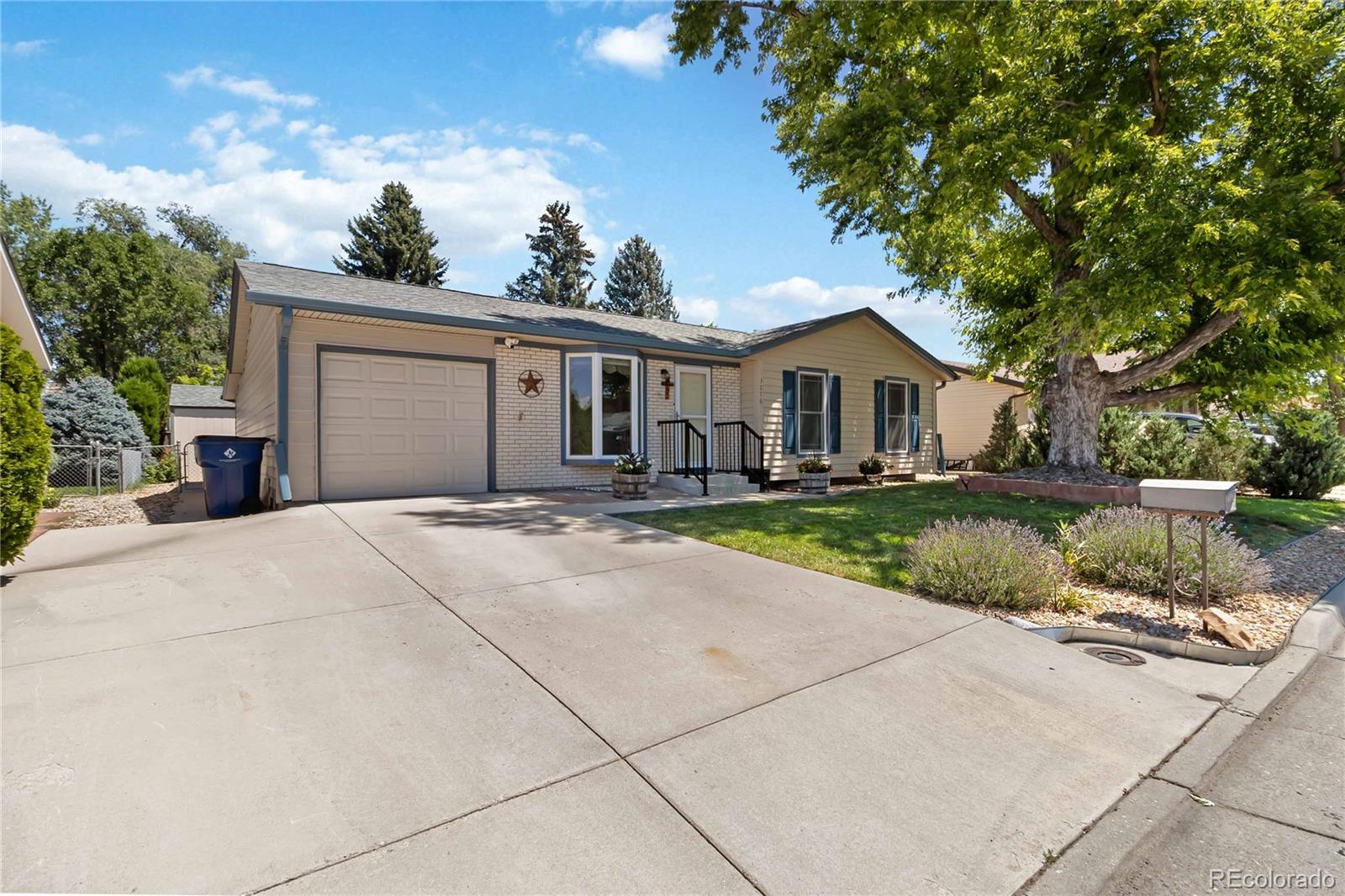 3276 S Hoyt Way, Denver, CO 80227 photo