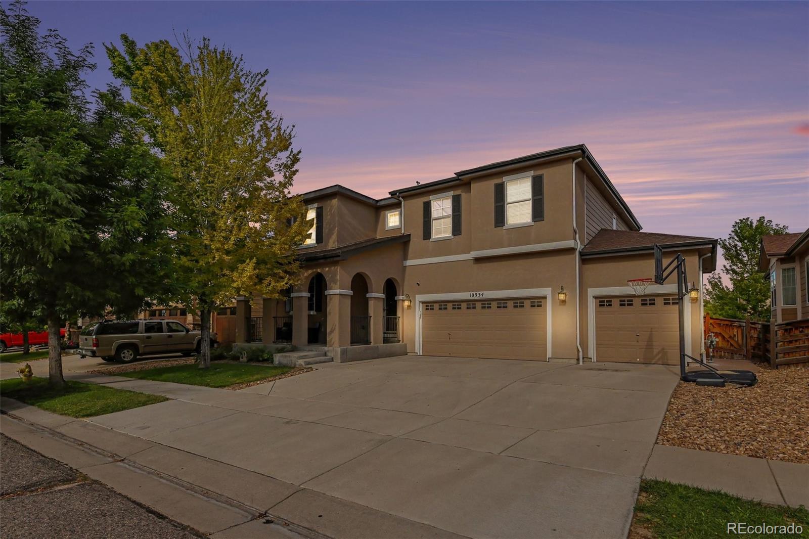 10934 Pitkin St, Commerce City, CO 80022 photo