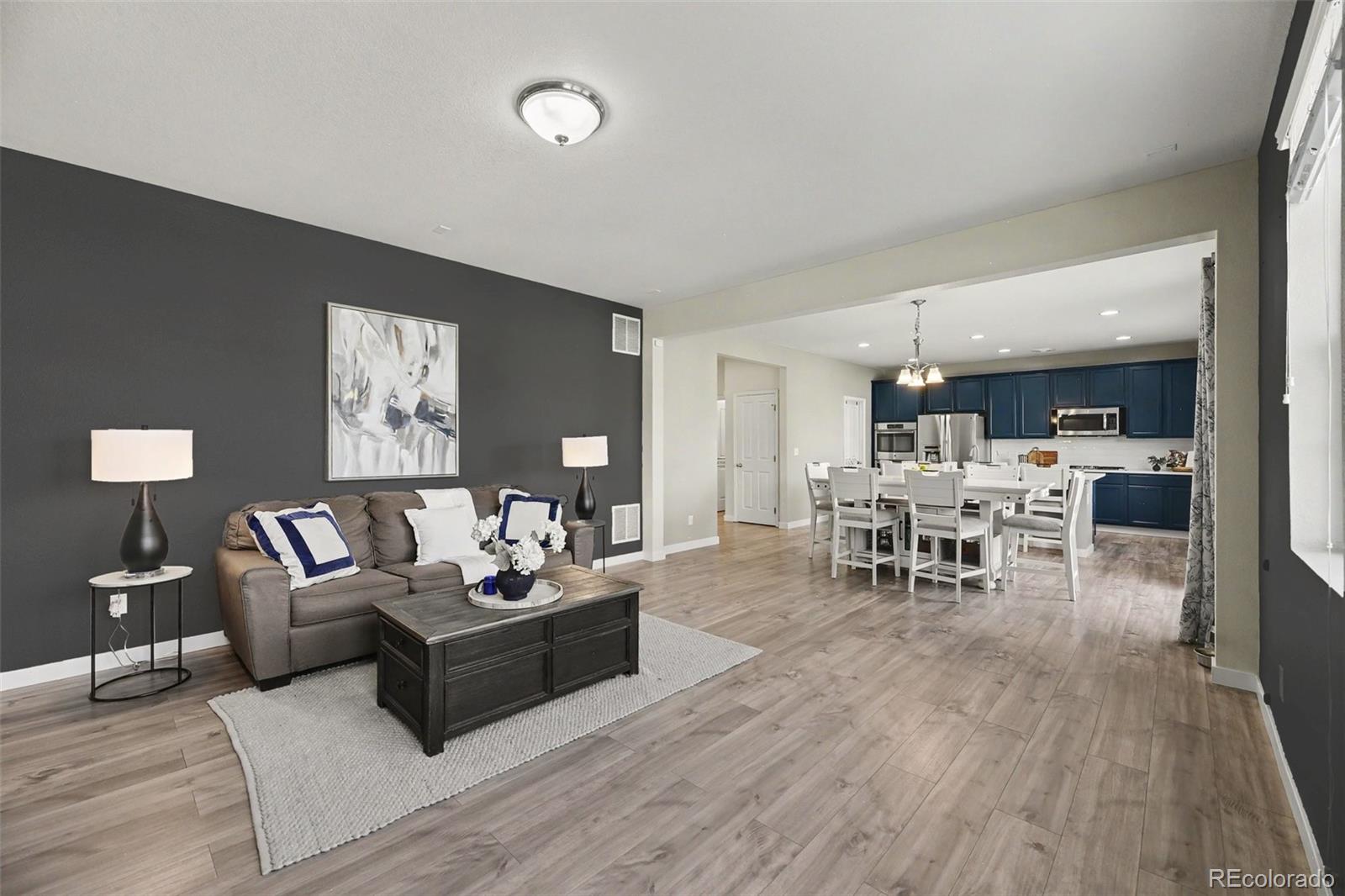 10934 Pitkin St, Commerce City, CO 80022 photo
