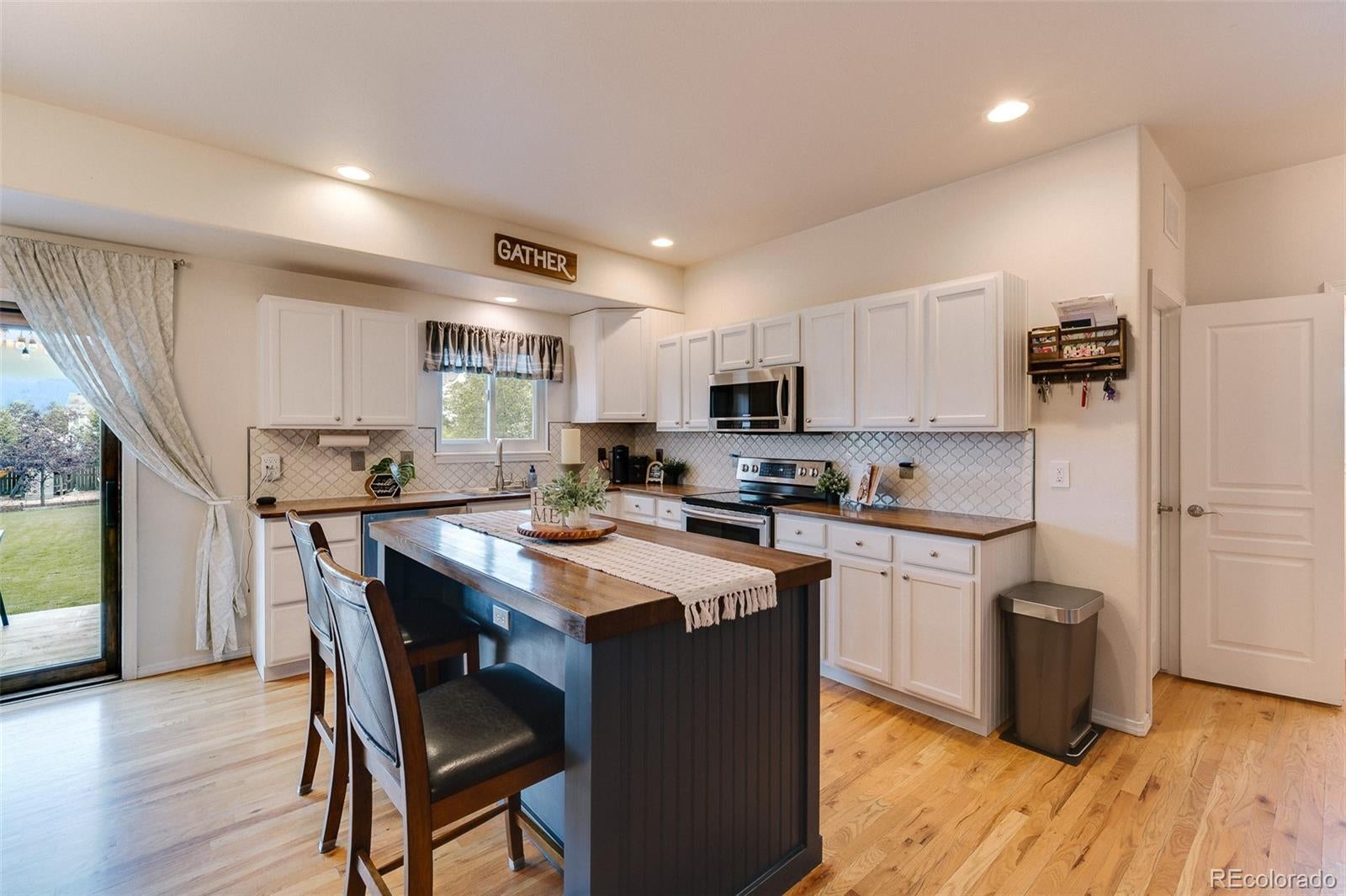 9509 Bur Oak Ln, Colorado Springs, CO 80925 photo