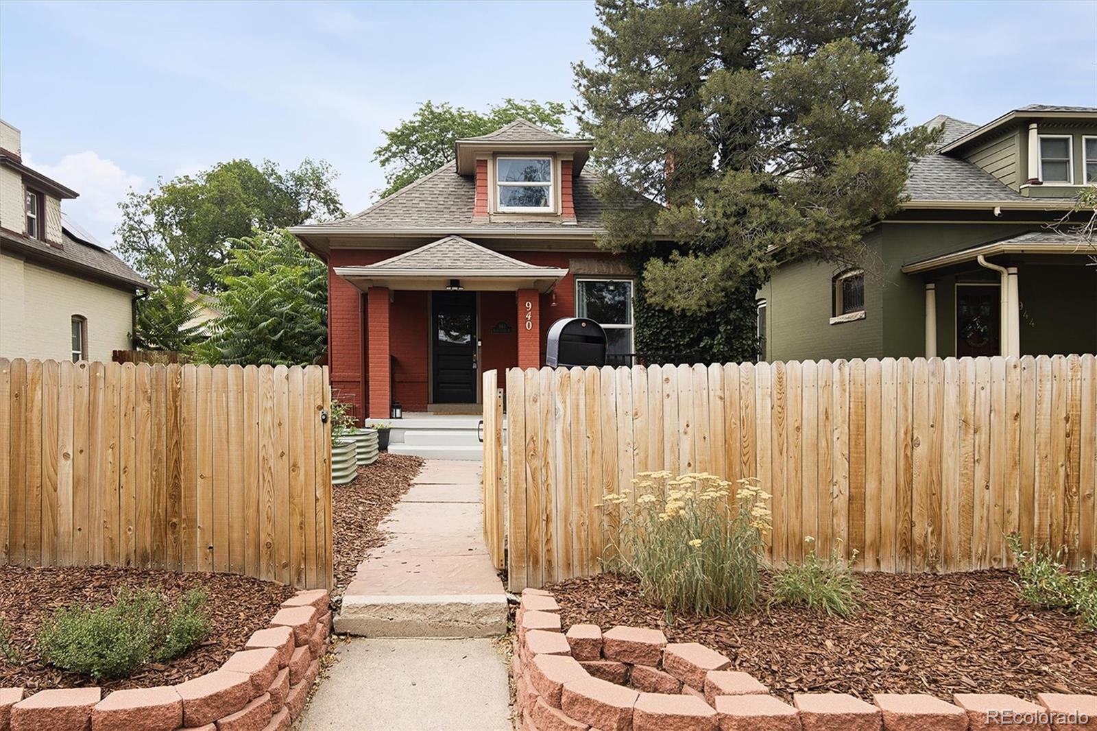 940 S Logan St, Denver, CO 80209 photo