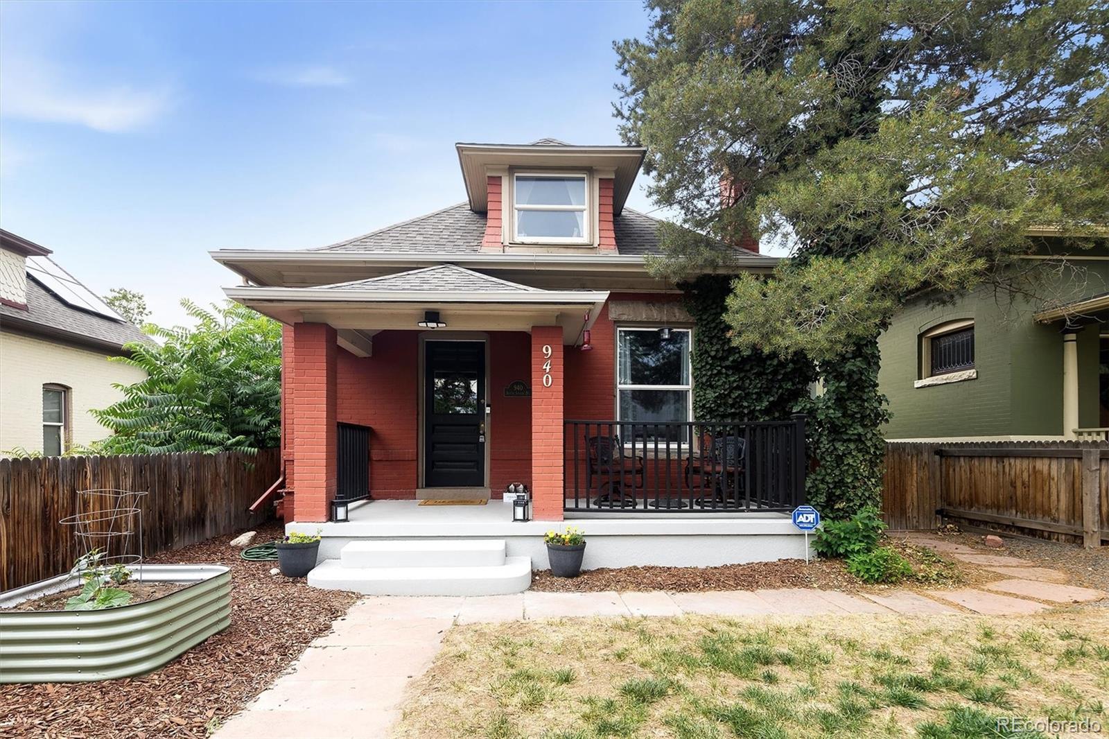 940 S Logan St, Denver, CO 80209 photo