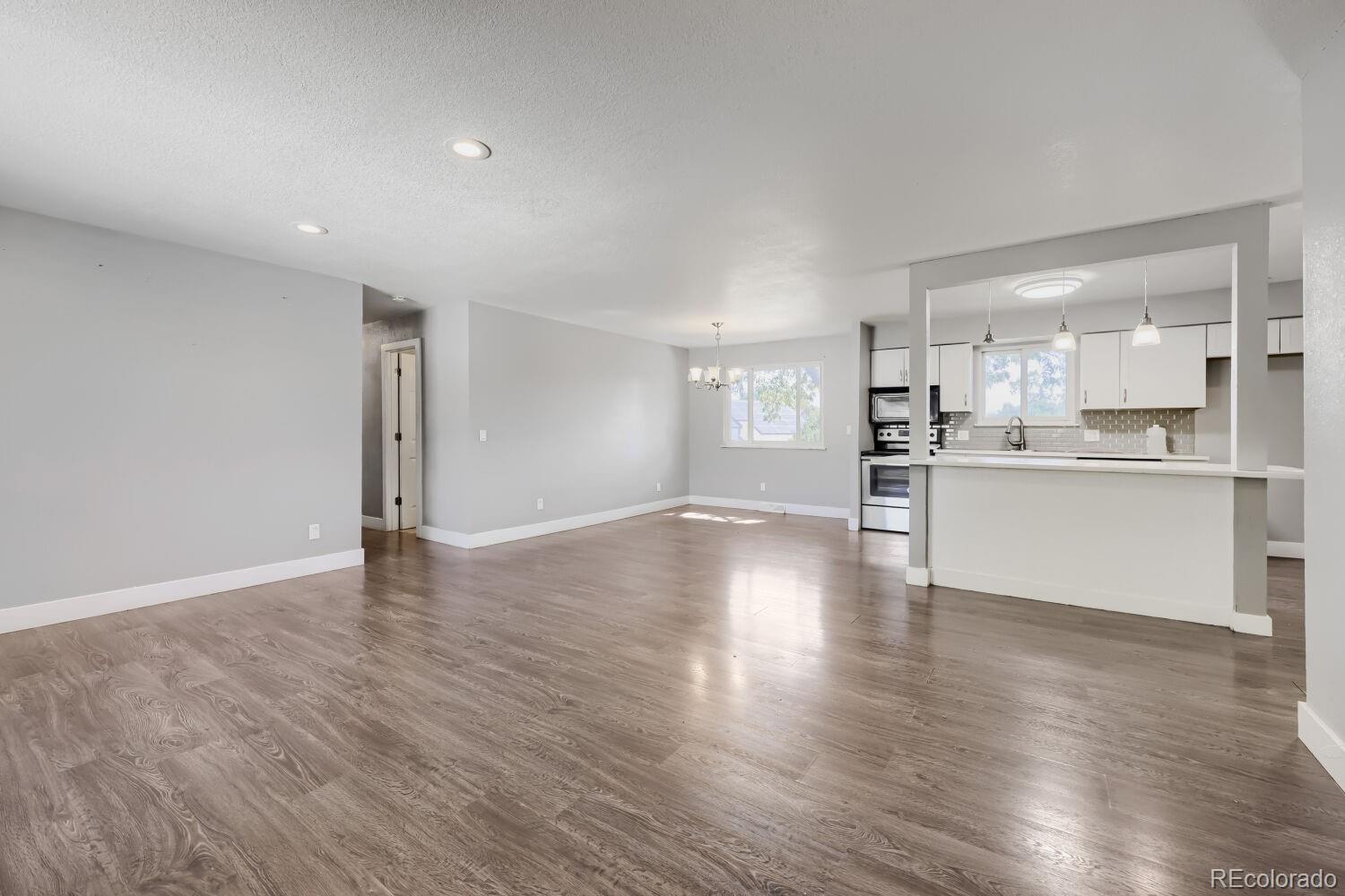 11046 Livingston Dr, Denver, CO 80234 photo