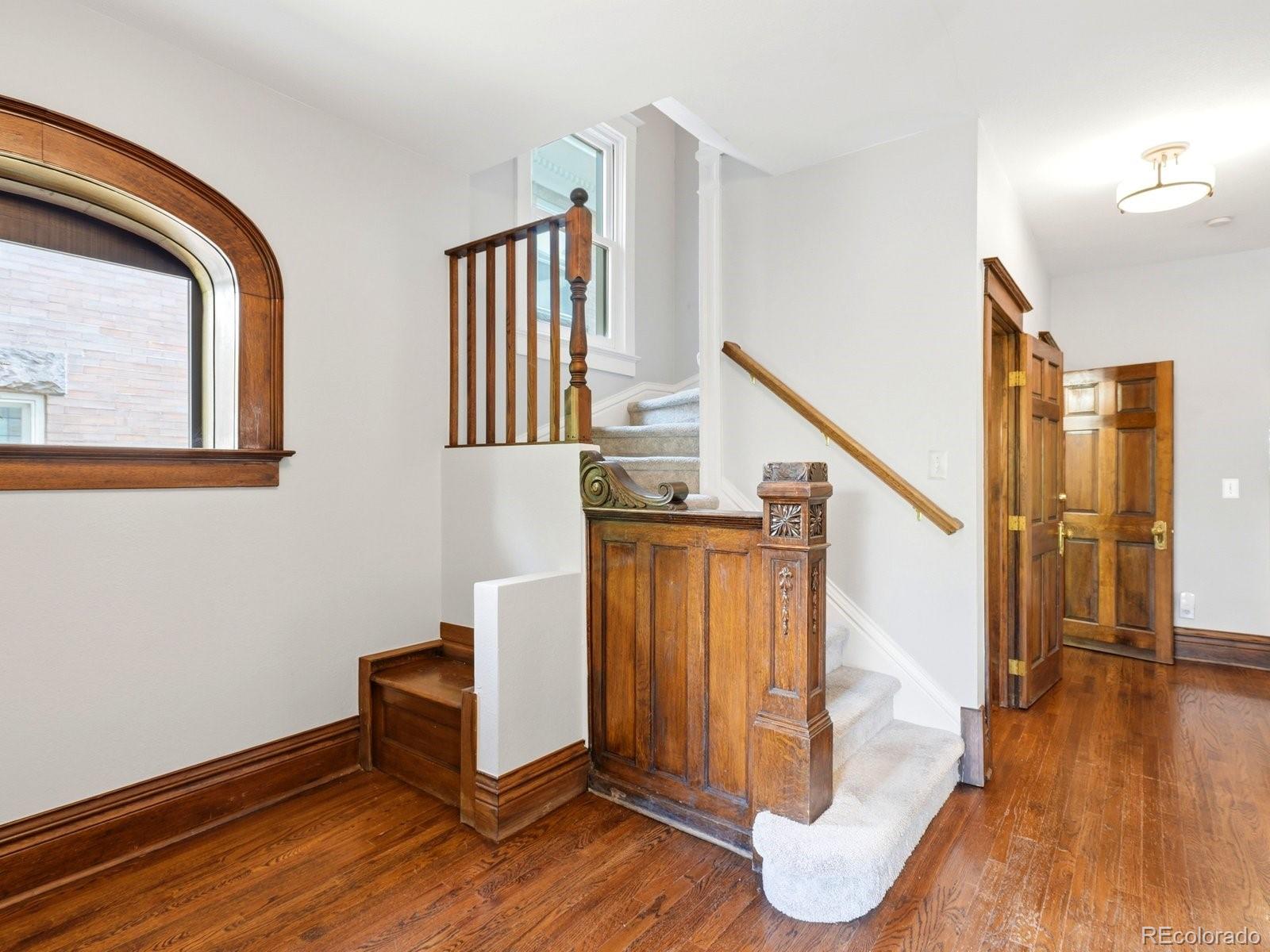 784 N Corona St, Denver, CO 80218 photo
