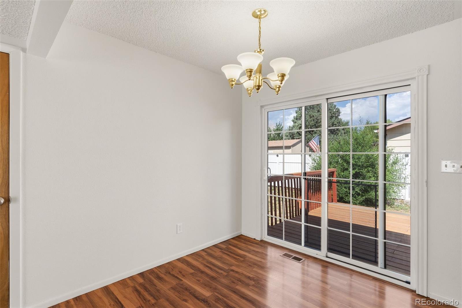 2210 Farnsworth Dr, Colorado Springs, CO 80916 photo