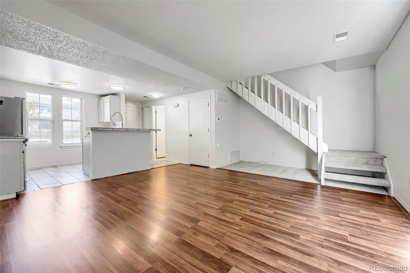 1543 S Ouray Cir #C, Aurora, CO 80017 photo